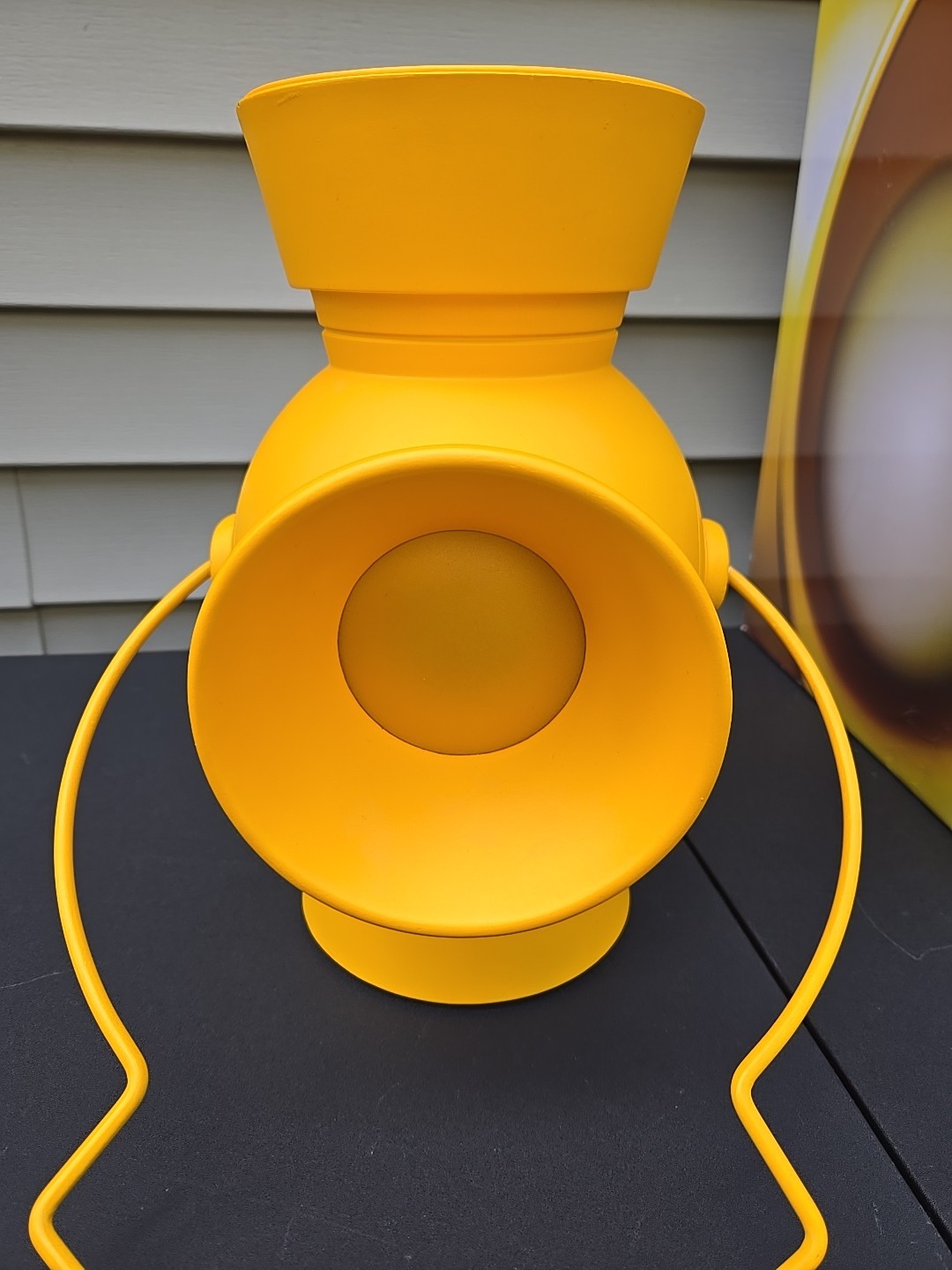 DC Gallery Yellow Lantern Power Battery DC Collectibles