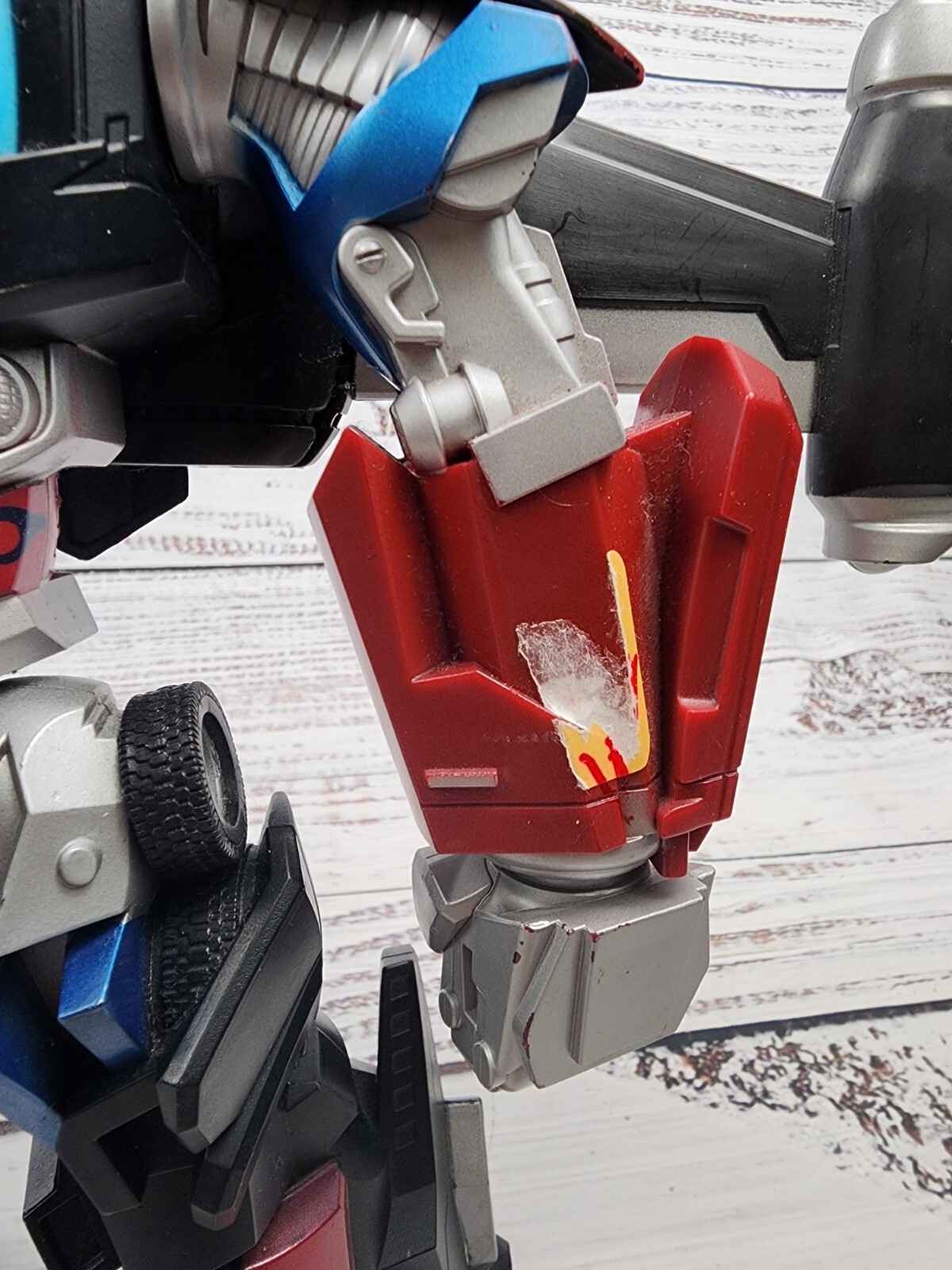 Optimus Prime 12” Transformers Mega Power Bots Talking Figure Light Up 2008