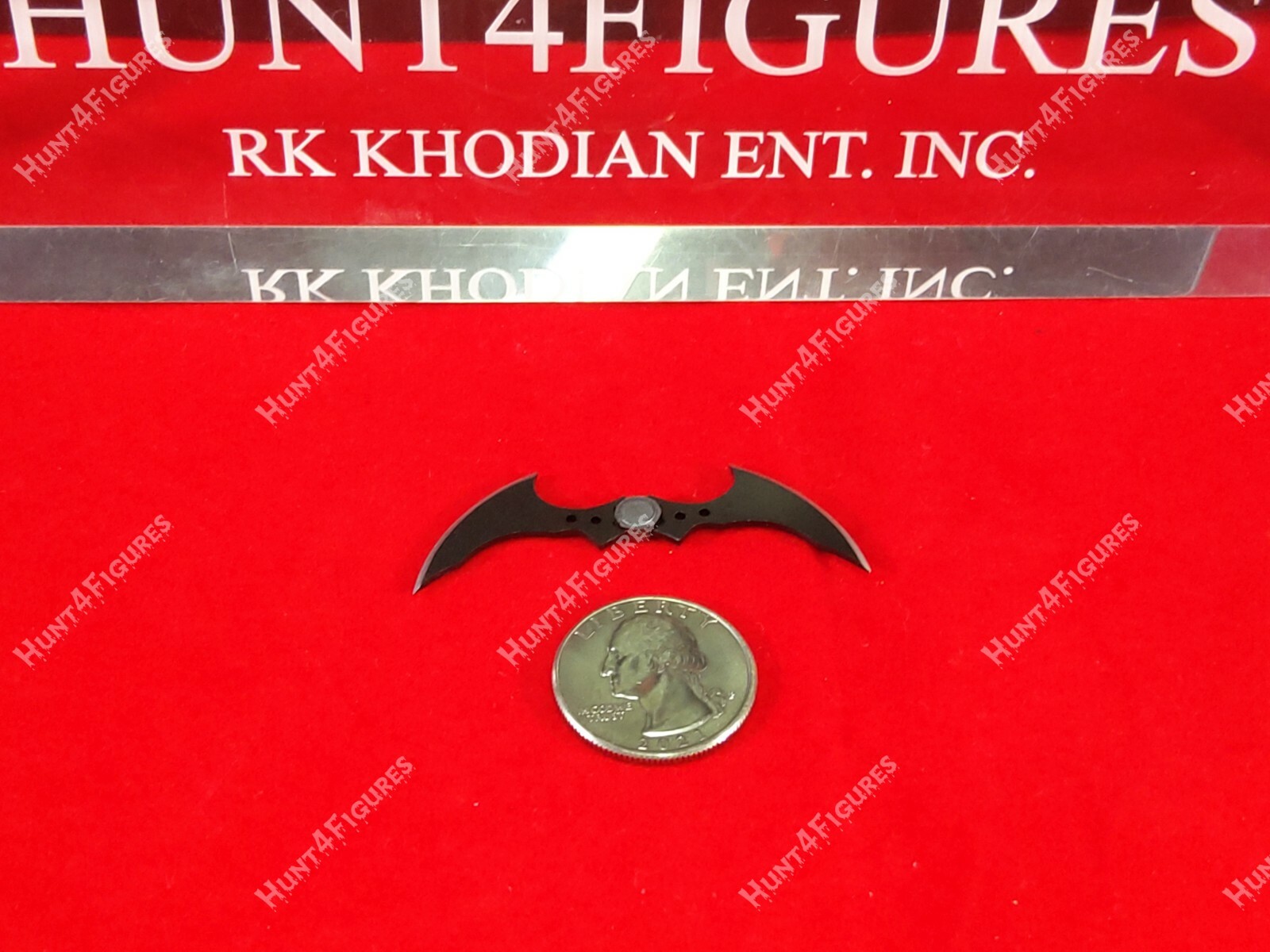 Hot Toys VGM39 DC Batman Beyond Knight 1/6 action figure&rsquo;s Arkham batarang only