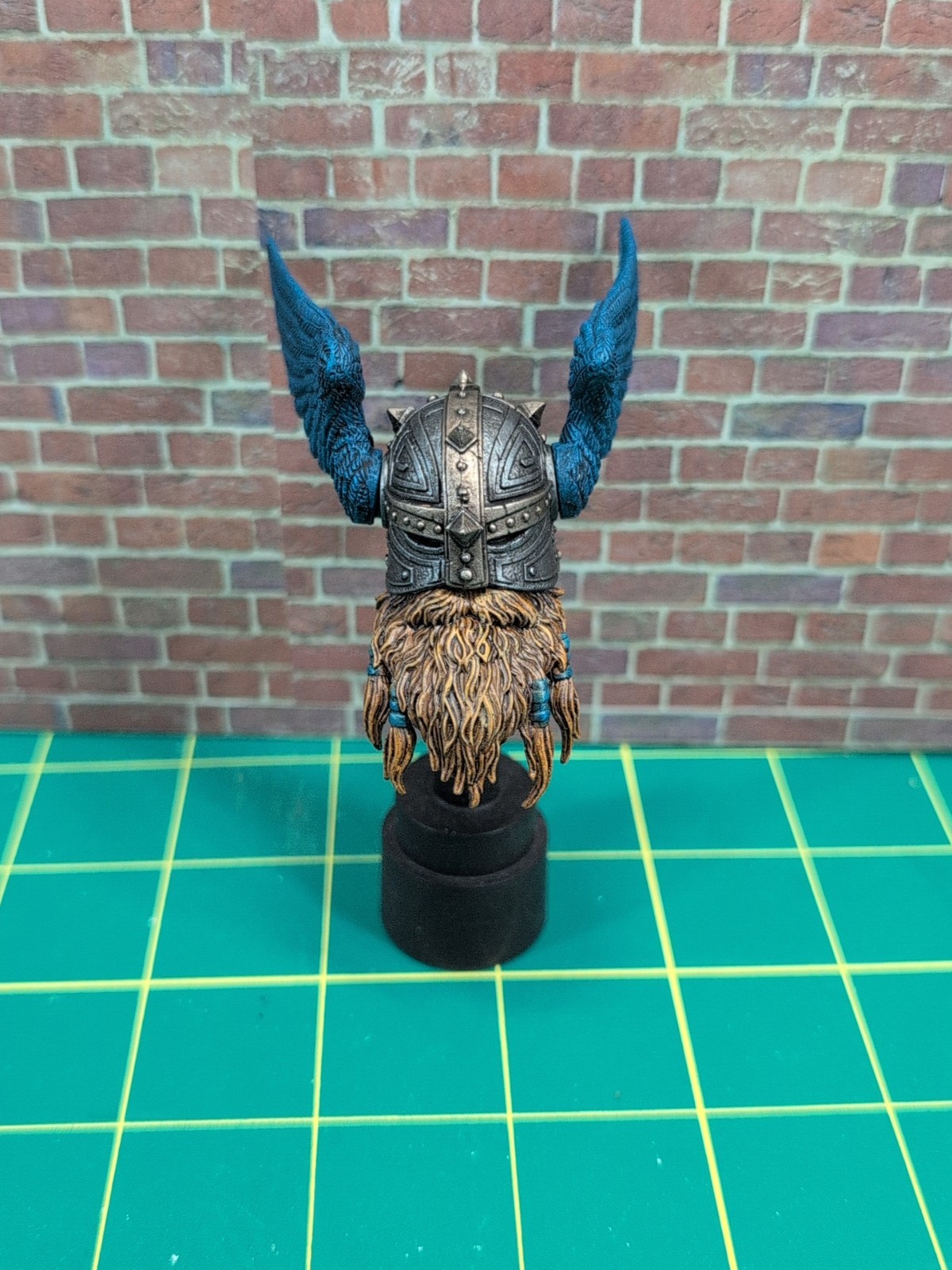 Mythic Legions Four Horsemen Broddr Of Biorngar « VIKING HELMET & WINGS » *NEW*
