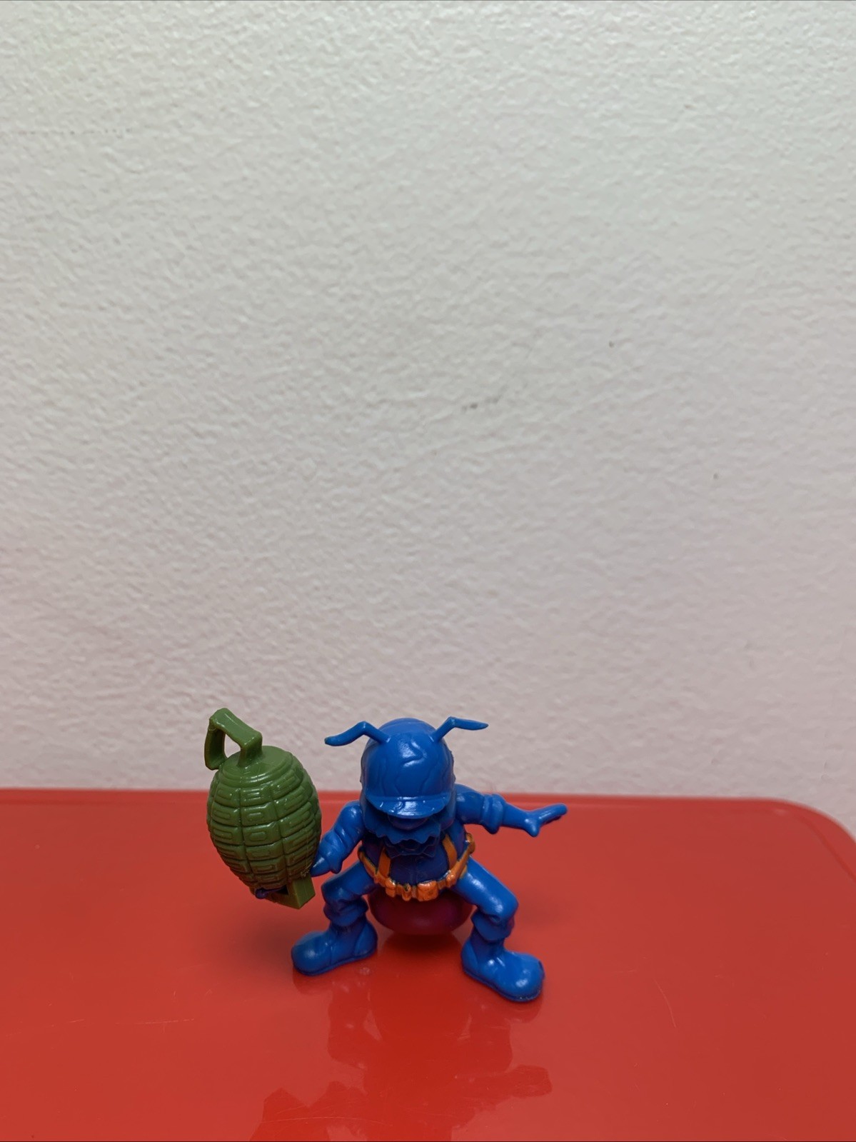 1987 Hasbro Blue Army Ants Rip Pin Figure with Grenade Right Hand