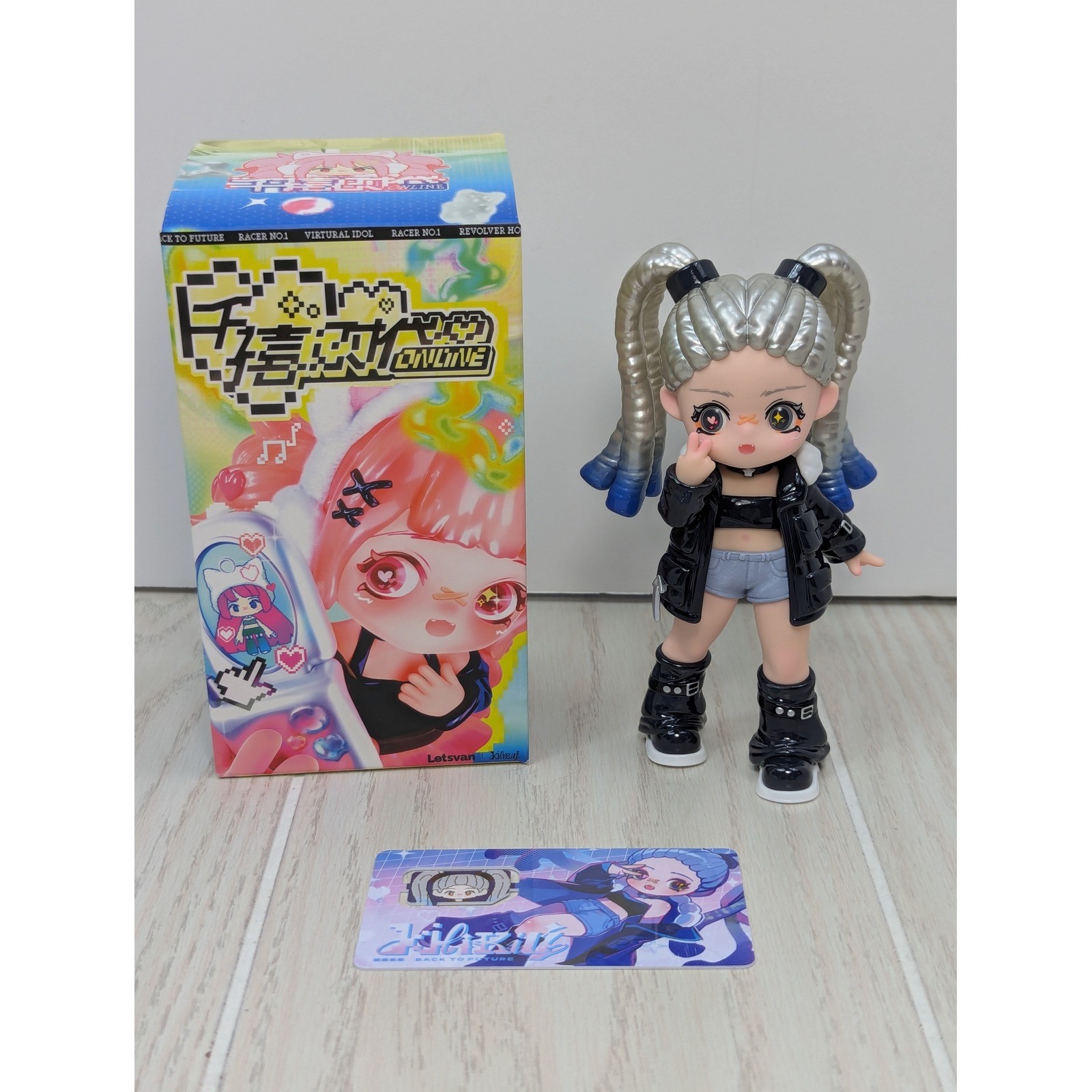 Letsvan KiKiKili Y2K Online Back To Future Figure Black Silver Blue Blind Box