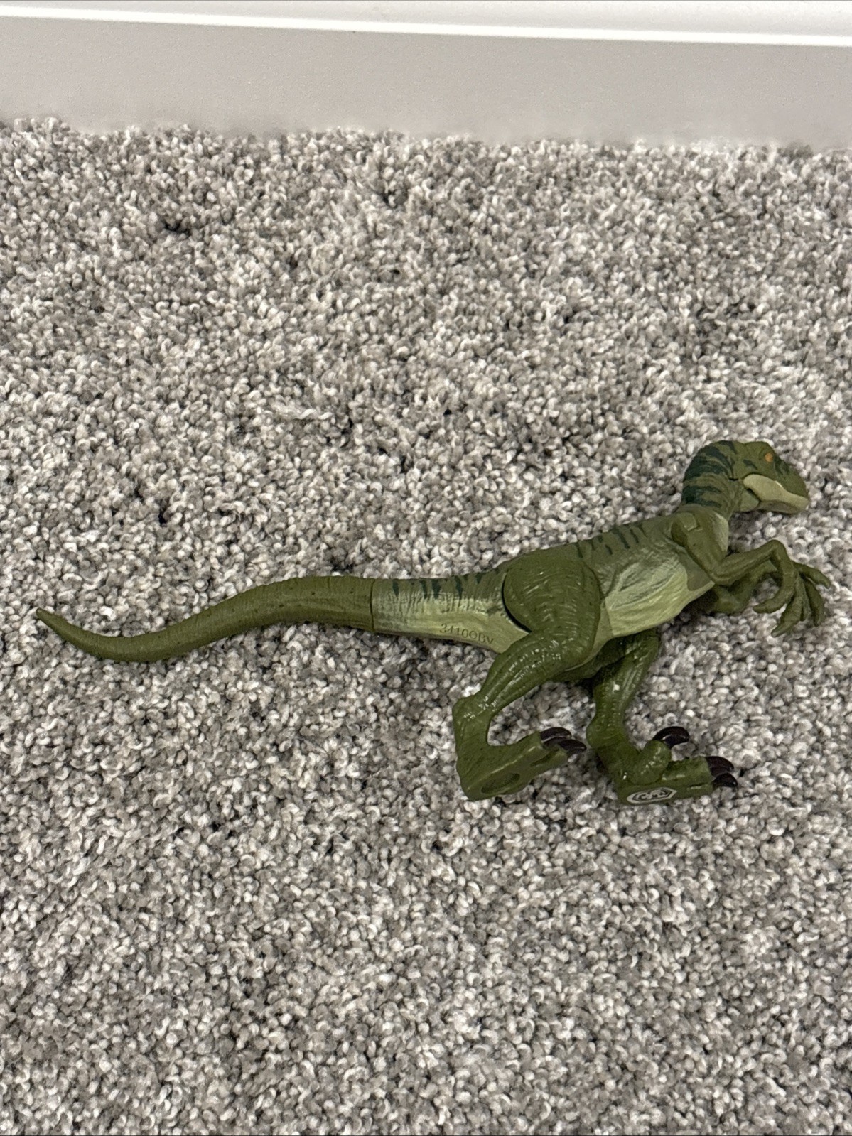 Jurassic World Primal Attack Pack Velociraptor Articulated Action Figure