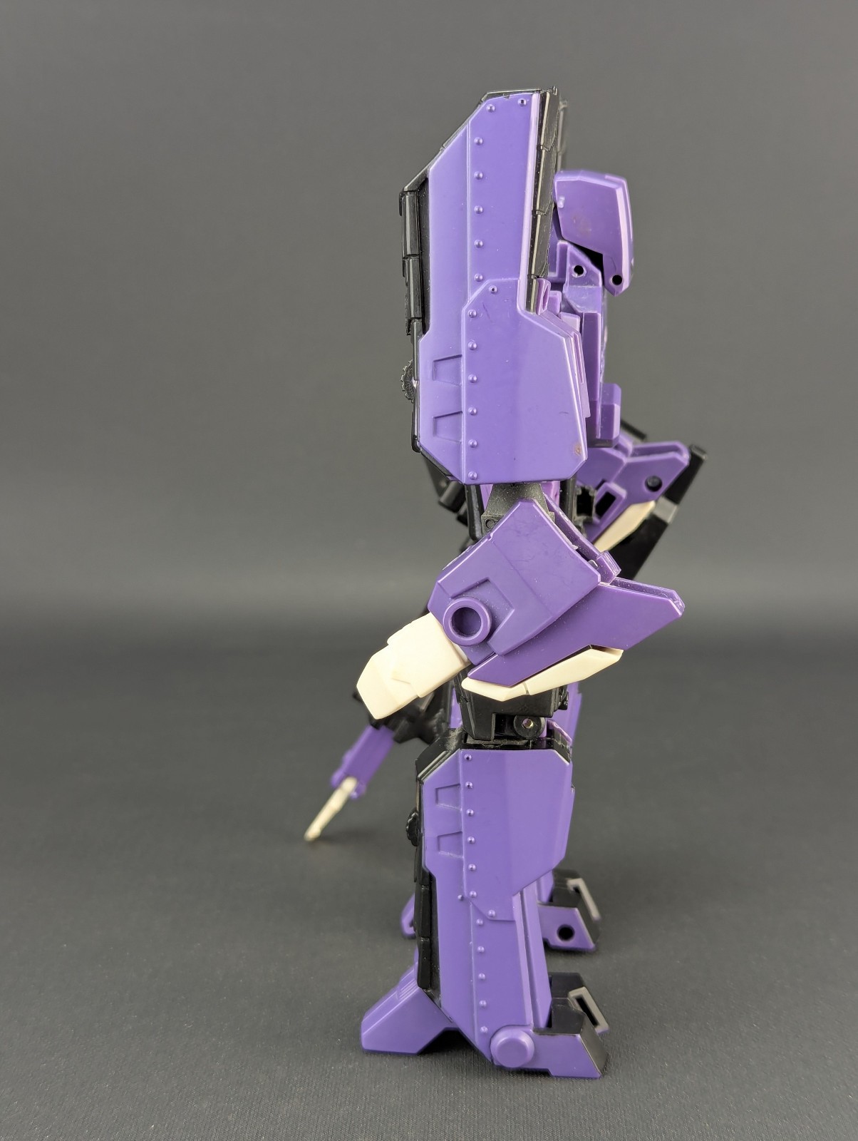 Transformers Animated Shockwave complete Hasbro 2009 Voyager Purple Target