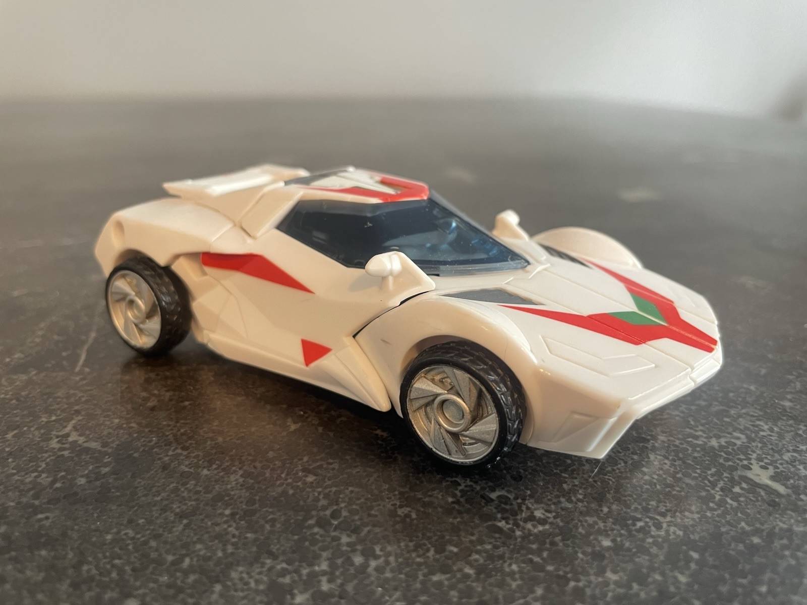 Transformers Prime RID Deluxe Class Autobot Wheeljack 2011