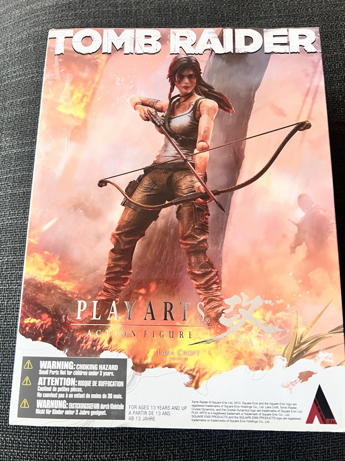 Play Arts Kai Tomb Raider Lara Croft Square-Enix