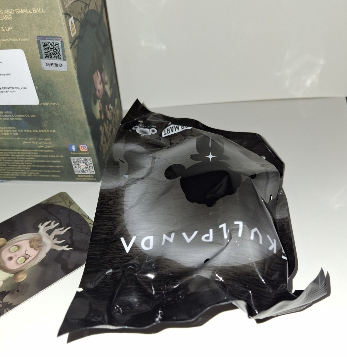 POP MART SKULLPANDA The Ink Plum Blossom Series Figure – The Root -sealed in bag