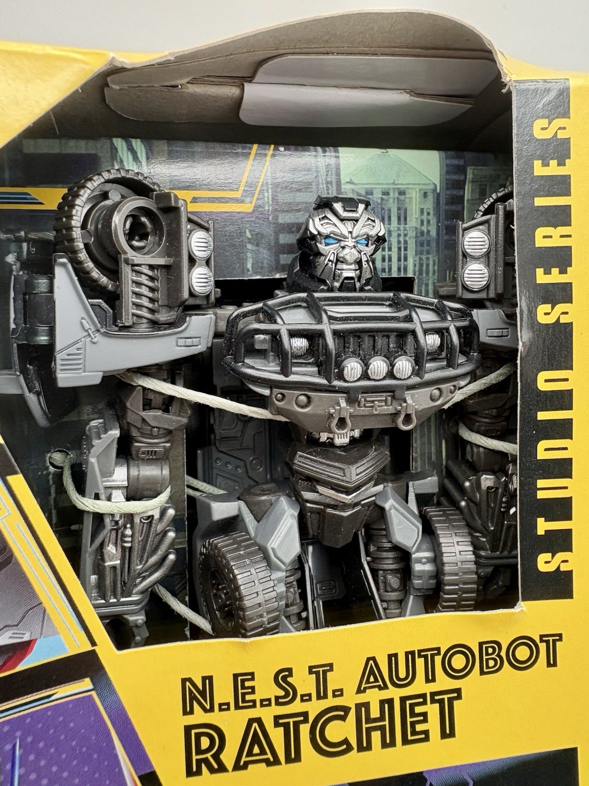 Hasbro Transformers N.E.S.T. Autobot Ratchet Buzzworthy Bumblebee SS 96