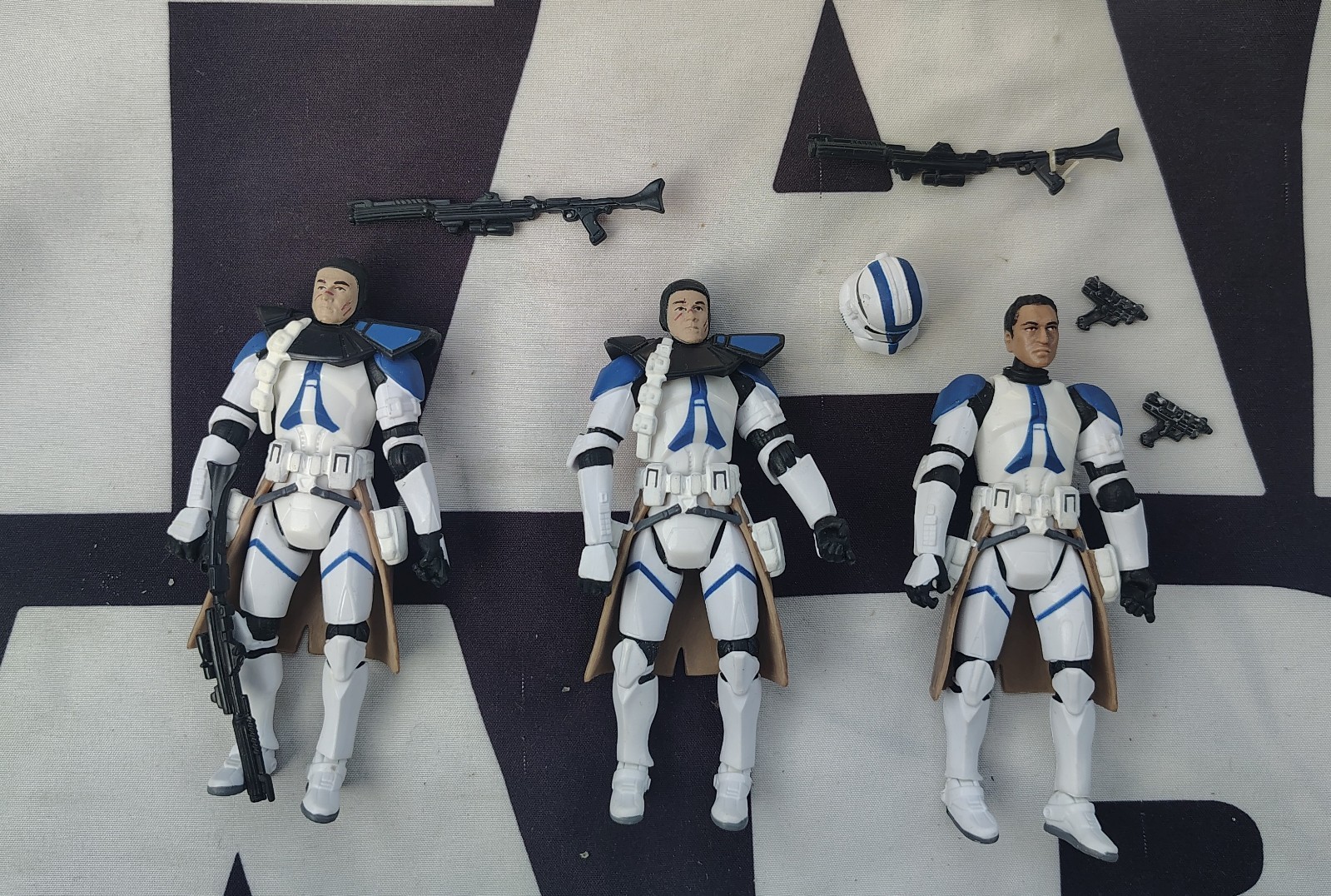Commander Vill X3 Order 66 30th Anniversary STAR WARS LOOSE Near Complete S01