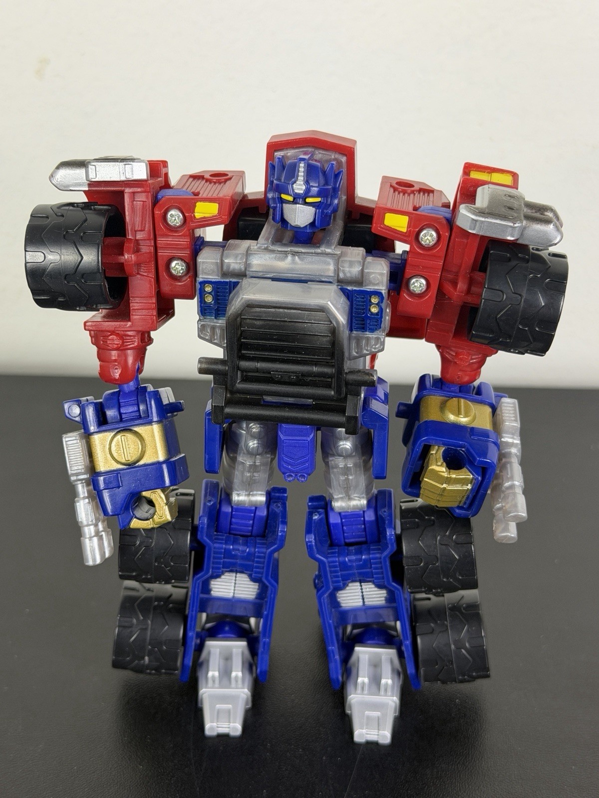 TRANSFORMERS Armada 2002 – OPTIMUS PRIME 5&Prime; Deluxe Super-Con