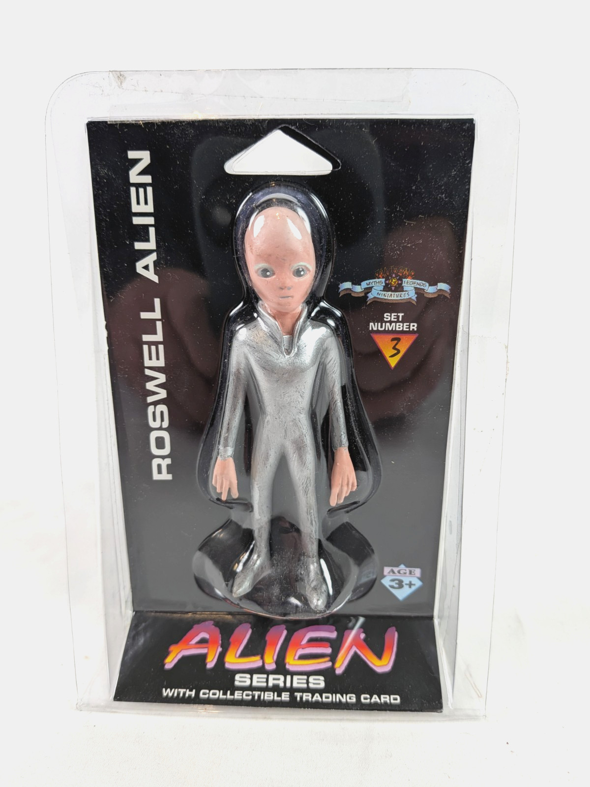Roswell Alien Series (1996) Figure #3 Trading Card Shadowbox Collectible -New