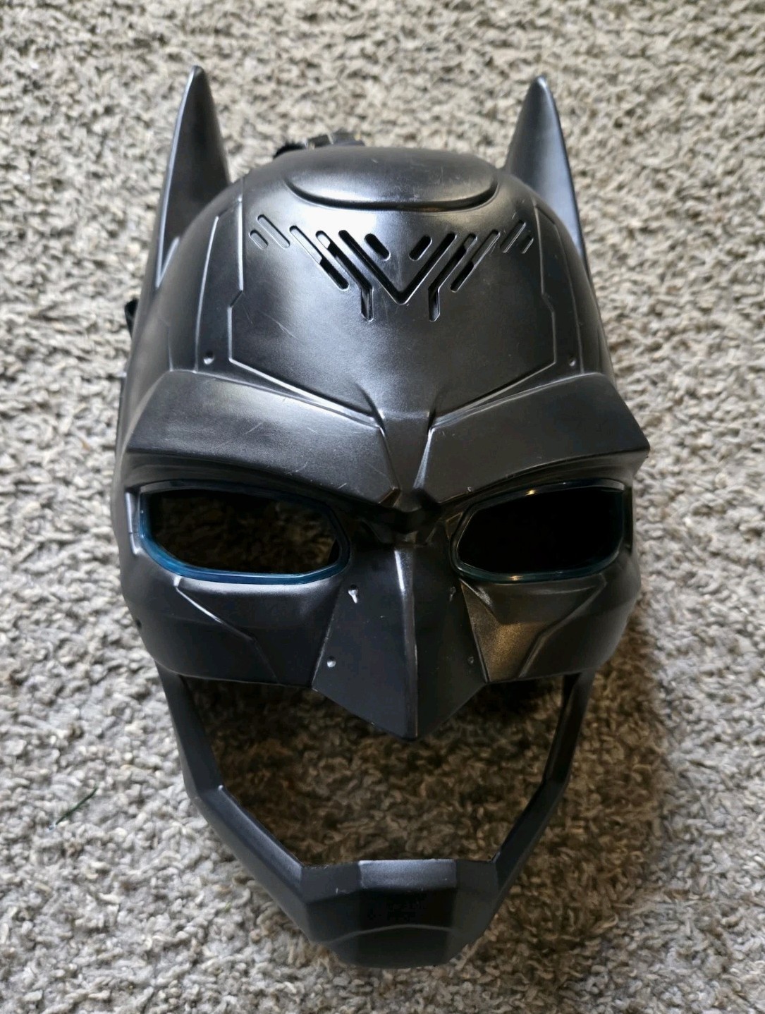 Batman Voice Changing Mask with over 15 Sounds, Kids Toys Aged 4 and up