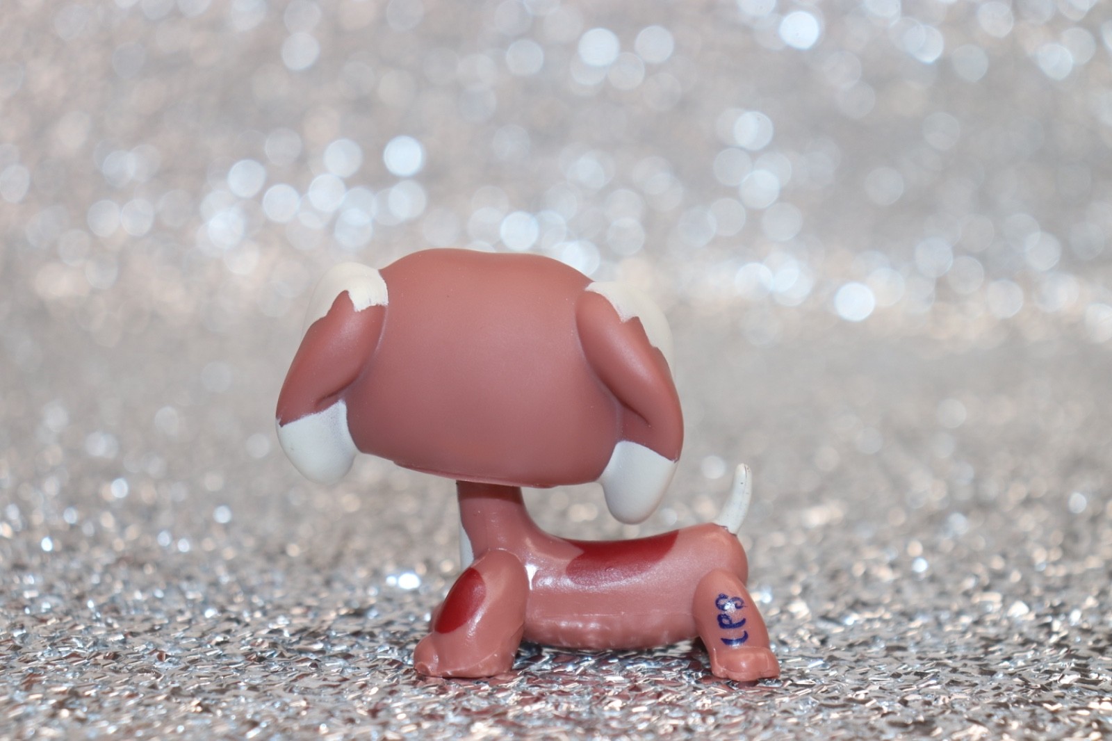Littlest Pet Shop AUTH LPS #1631 Red/Brown Dachshund Blue Eyes EURO EXCLUSIVE