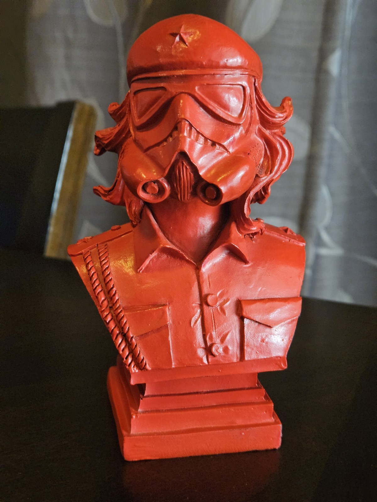 URBAN MEDIUM CHE TROOPER SCULPTURE BUST RED SIGNED RARE Star Wars Banksy Obey