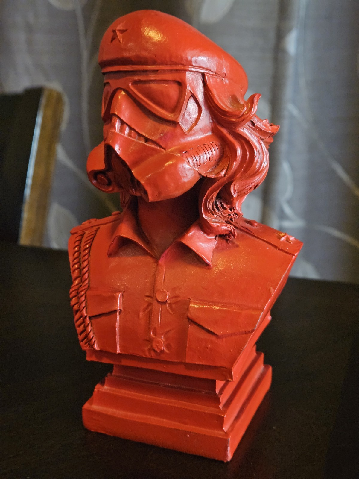 URBAN MEDIUM CHE TROOPER SCULPTURE BUST RED SIGNED RARE Star Wars Banksy Obey