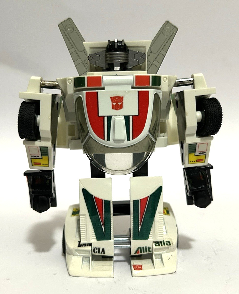 “Transformers” Wheeljack – Autobot Car, G1 (complete, not modern reissue)
