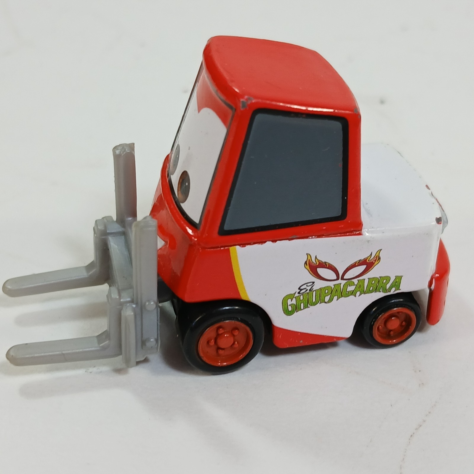 Disney Pixar Cars Planes Diecast El Chupacabra Forklift Pit Row Figure Pitty