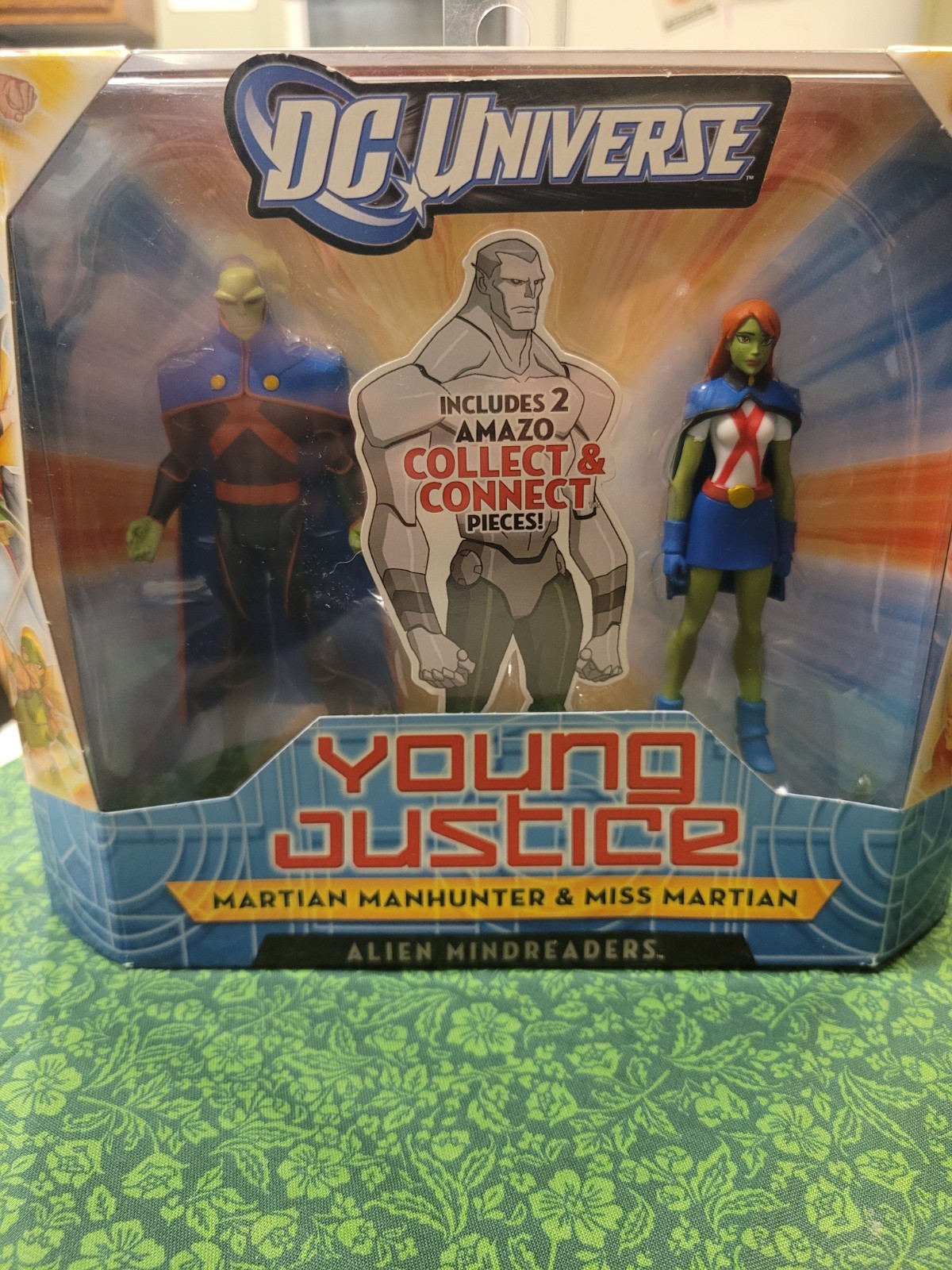 DC Universe Young Justice MARTIAN MANHUNTER & MISS MARTIAN Action Figure 2 Pack