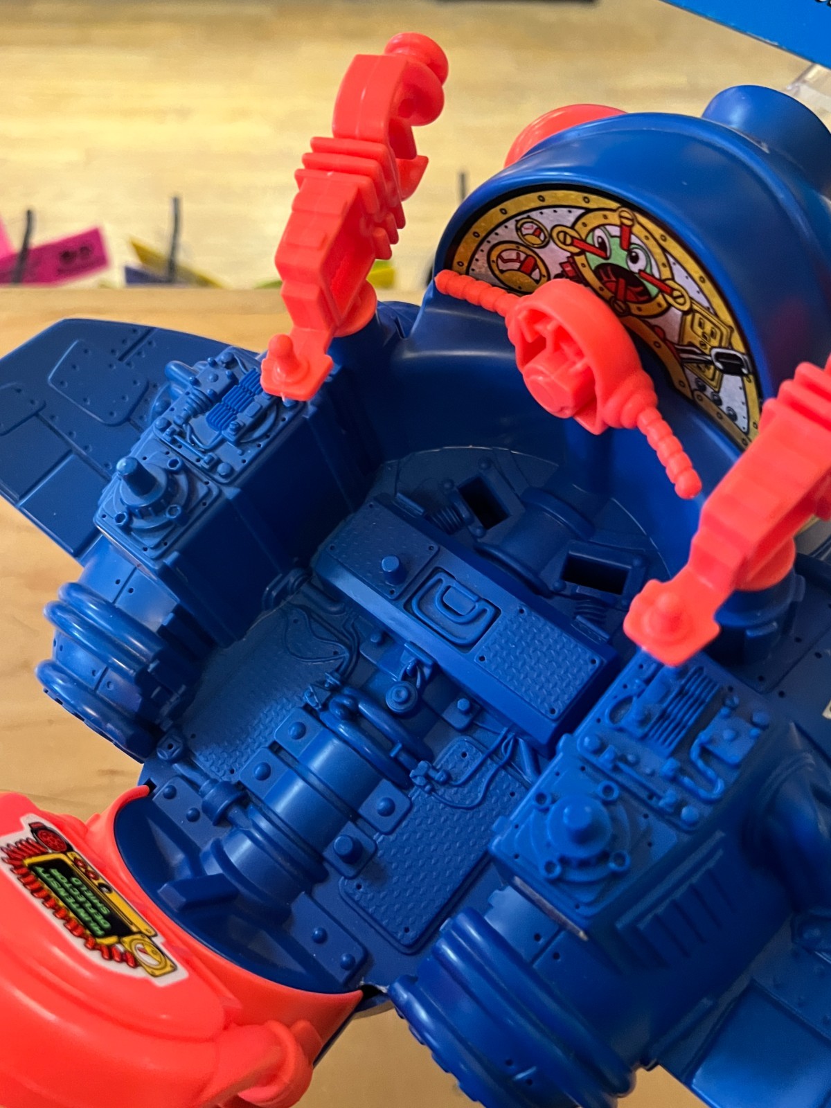1990 HASBRO BUCKY O&rsquo;HARE TOAD CROAKER STARSHIP COMPLETE WITH ORIGINAL BOX