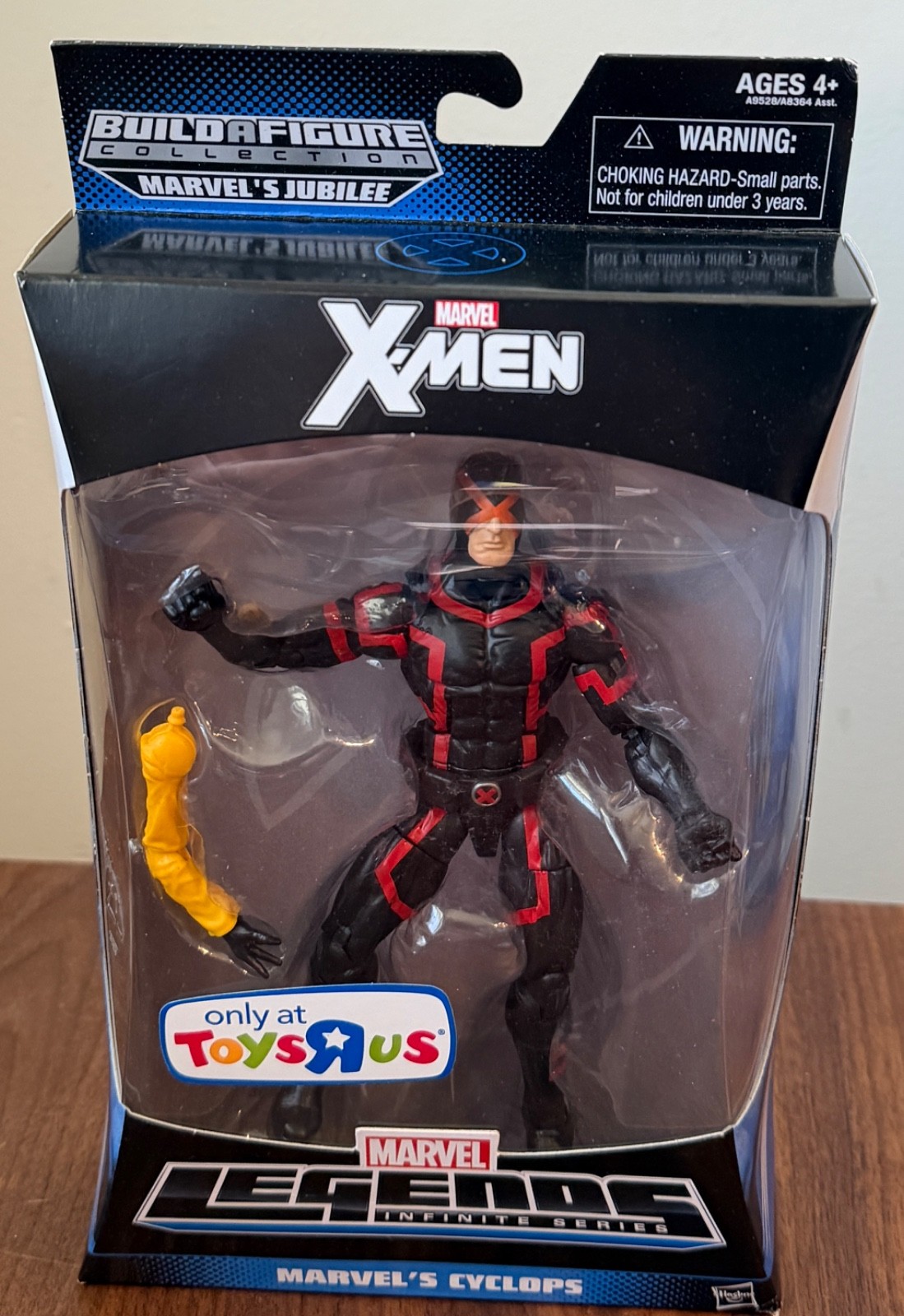 X-Men Marvel Legends Cyclops Action Figure Toys R Us Exclusive Infinite Series