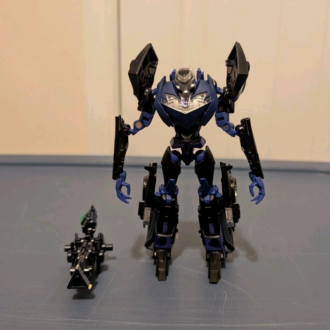 Transformers Prime Arms Micron AM 14 Deluxe Class Car Ground Vehicon