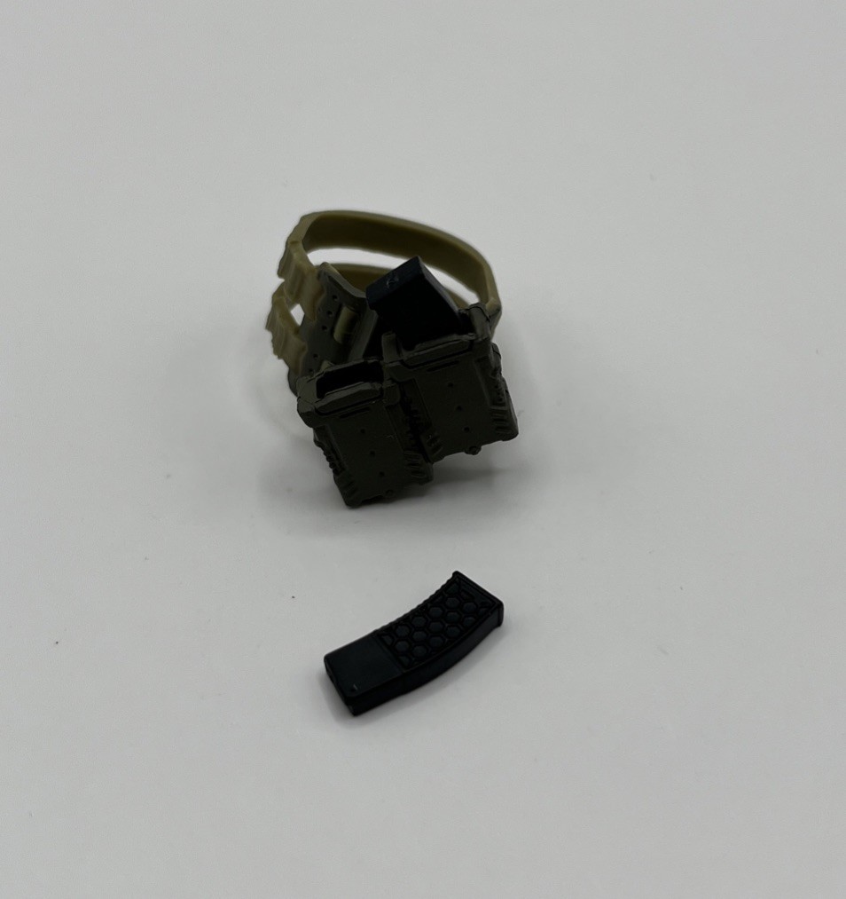 Valaverse Tactical Thigh Holster & Ammo Fodder 1/12 Scale Gray tan & Black