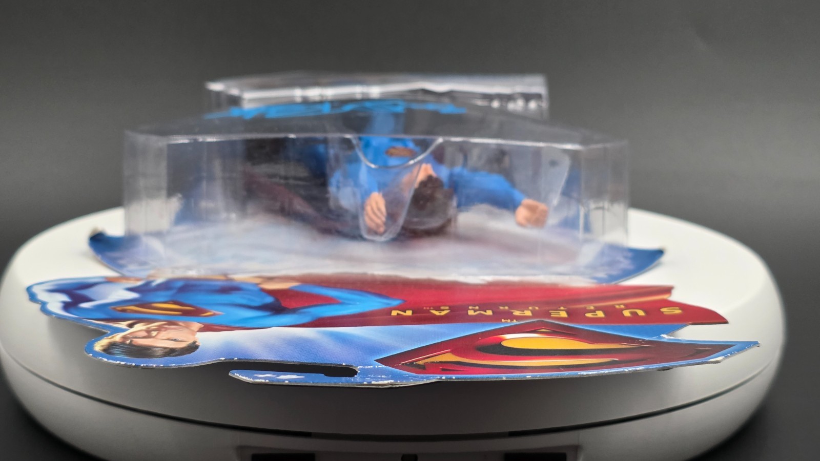 🔥BRANDON ROUTH SIGNED Superman Returns Flying Attack Figure JSA Witnessed🔥