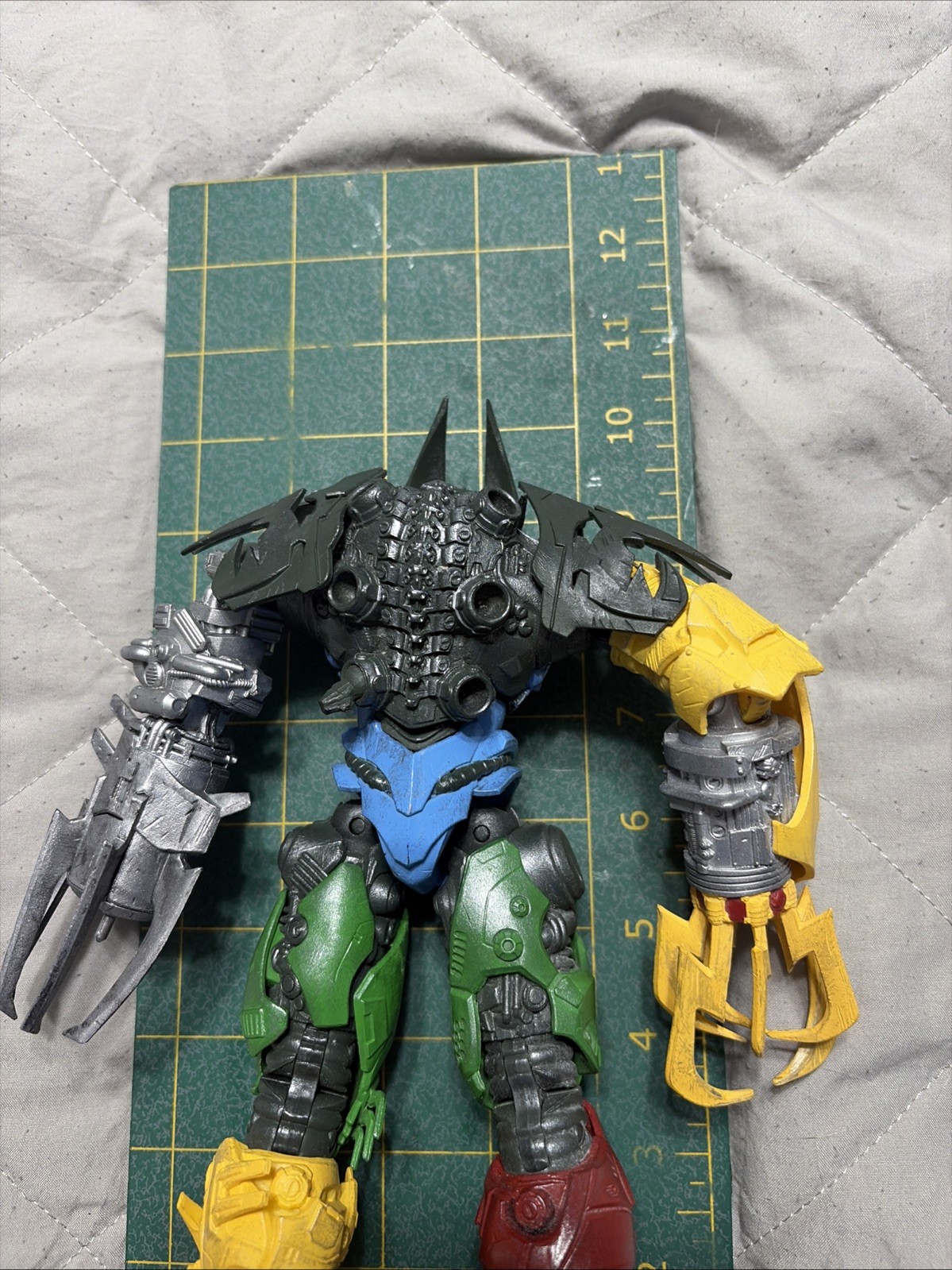 McFarlane DC Multiverse Mega Fulcum Abominus Dark Knights 9” Figure