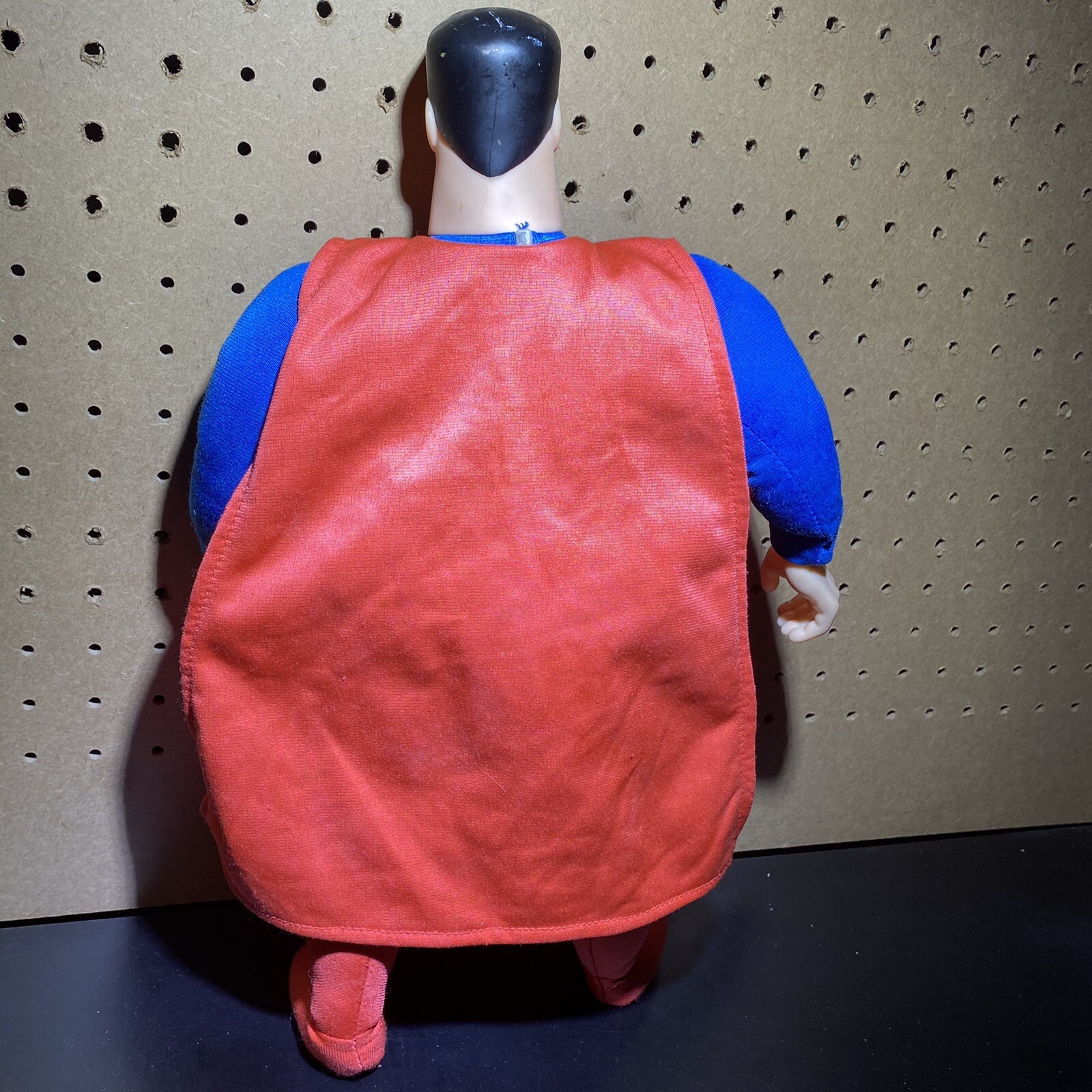Animated SUPERMAN 18&Prime; Light Up PLUSH Figure w PLASTIC HEAD DC / Kenner 1996-USED