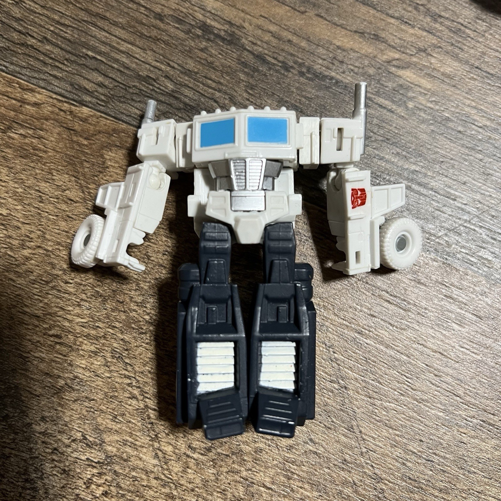 Transformers Generations Authentics Legends ULTRA MAGNUS 3” Figure MISSING HEAD