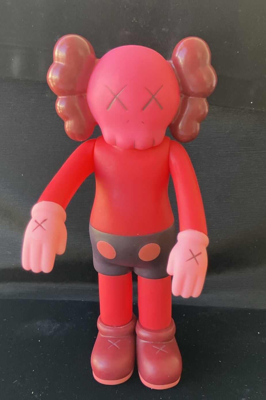Kaws Companion Vinyl Figure Blush Medicom 2004