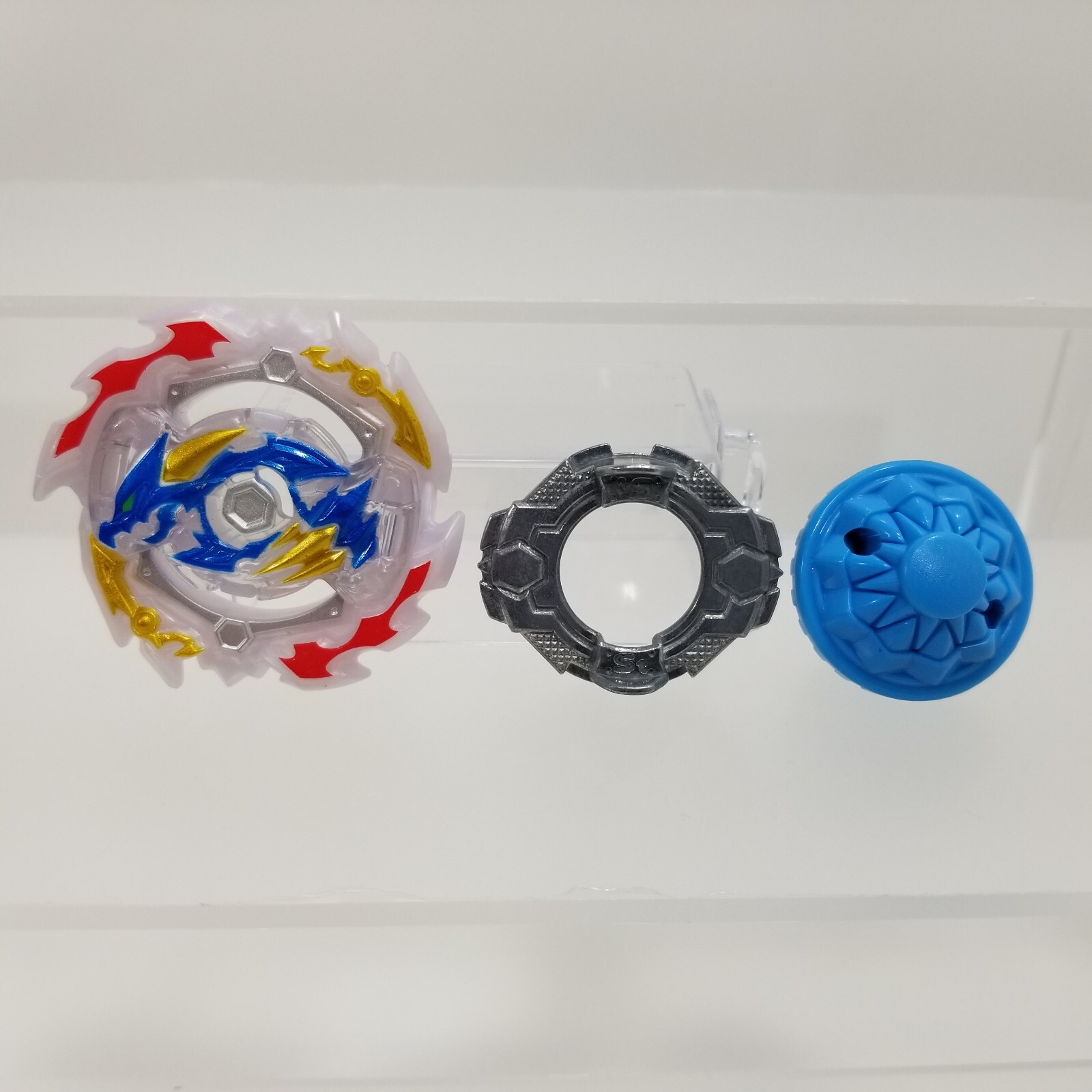 Hasbro: Beyblade Burst Rise HyperSphere – Ace Dragon D5 – Sting – Charge I-H