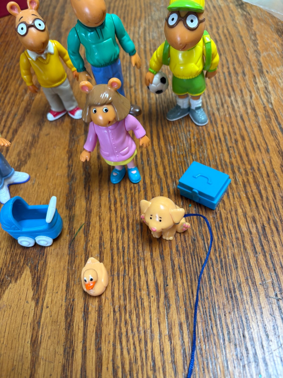 PBS Kids Arthur Aardvark Family Lot Of 5 Posable Figures Dog & Toys Hasbro 90&rsquo;s