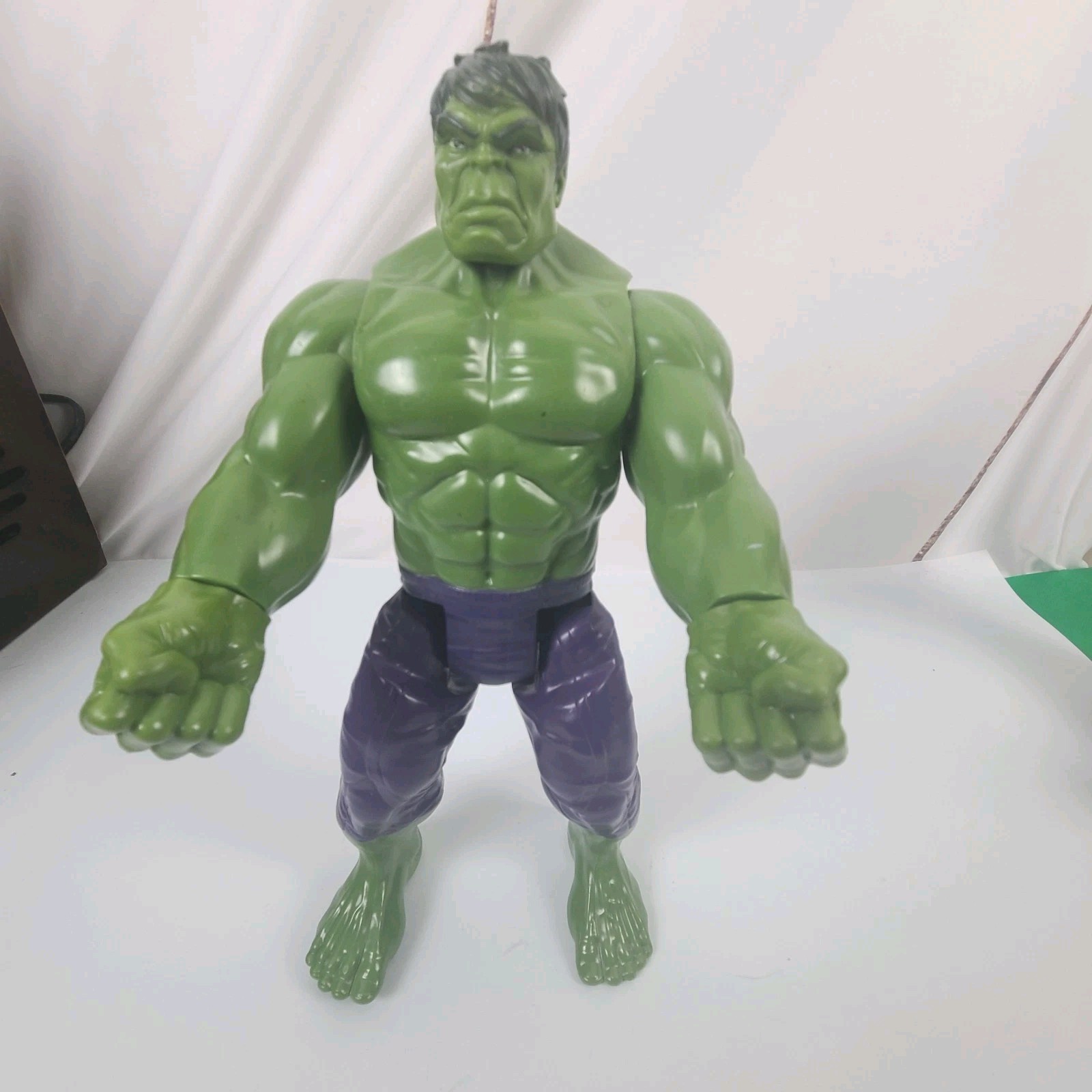 2016 Hasbro Marvel Hulk Action Figure 11&Prime; Incredible Hulk Toy
