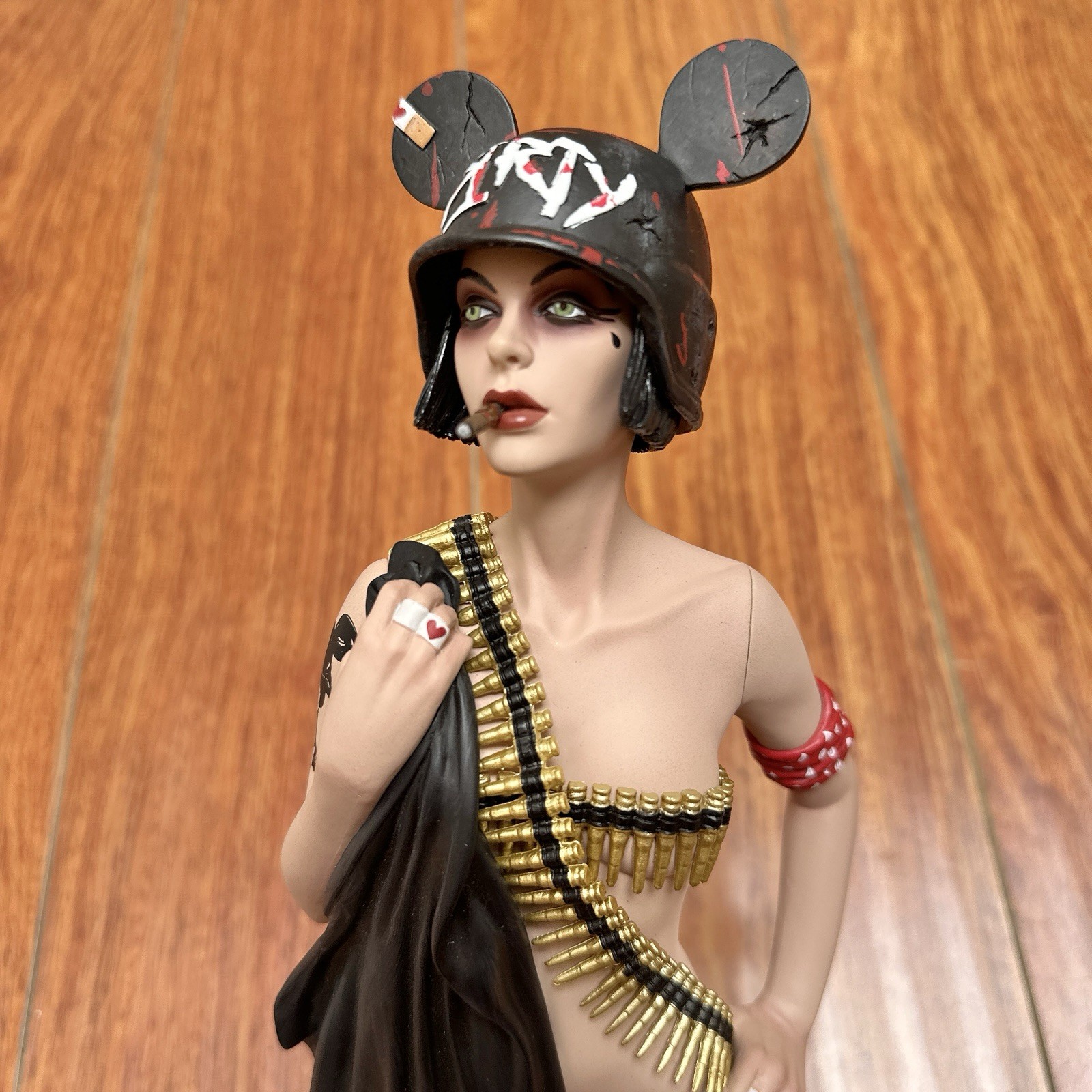 Brian Viveros Dirty Trooper 9.75&Prime; Vinyl Figure The Dirtyland Art Sculpture New