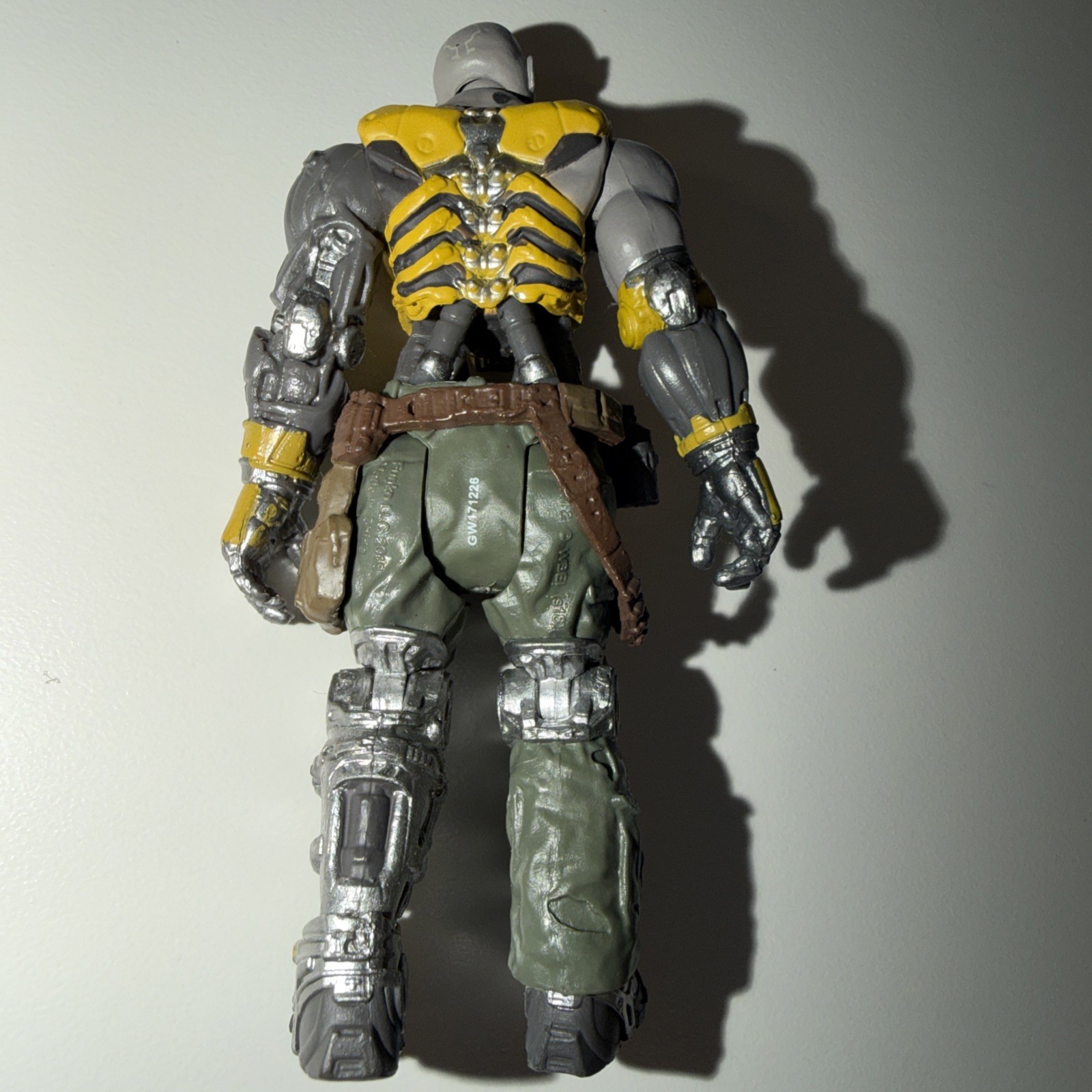 READY PLAYER ONE AECH 4” ACTION FIGURE PLASTIC TOY (PRE-OWNED)