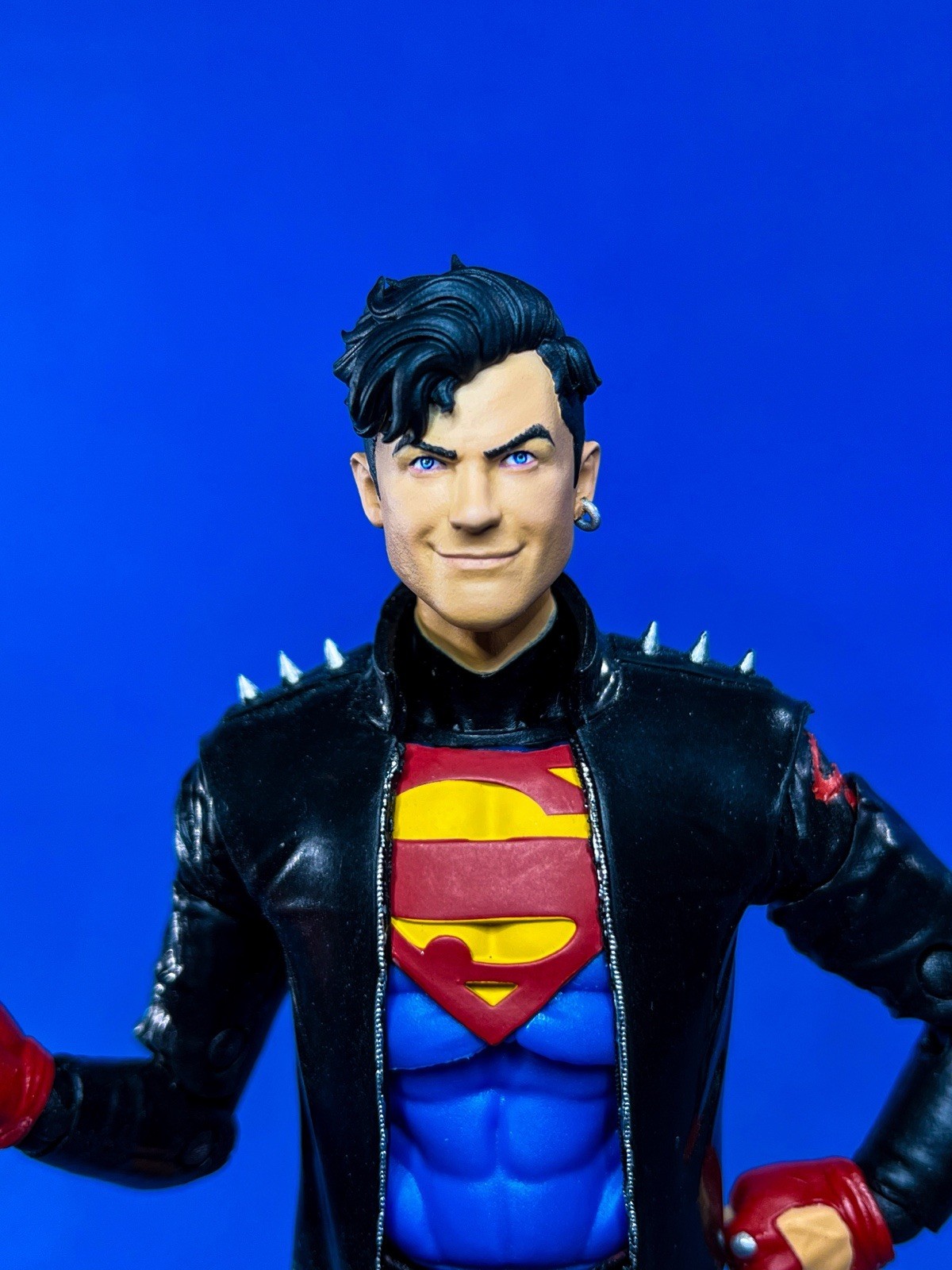 Custom (Made To Order) Dc Multiverse Superboy Painted Headsculpt