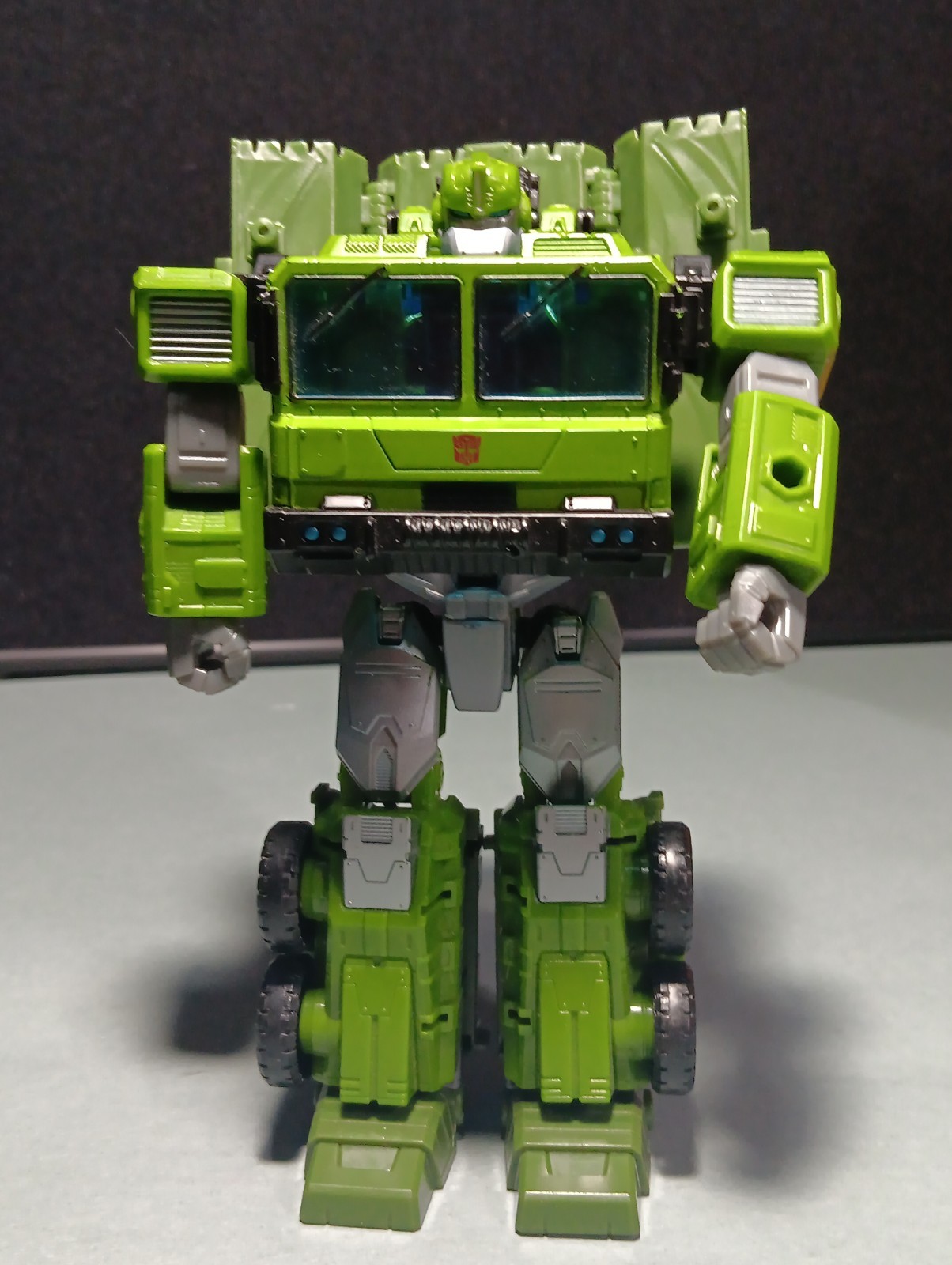 Hasbro Bulkhead Transformers Legacy Prime Universe Voyager Class Incomplete