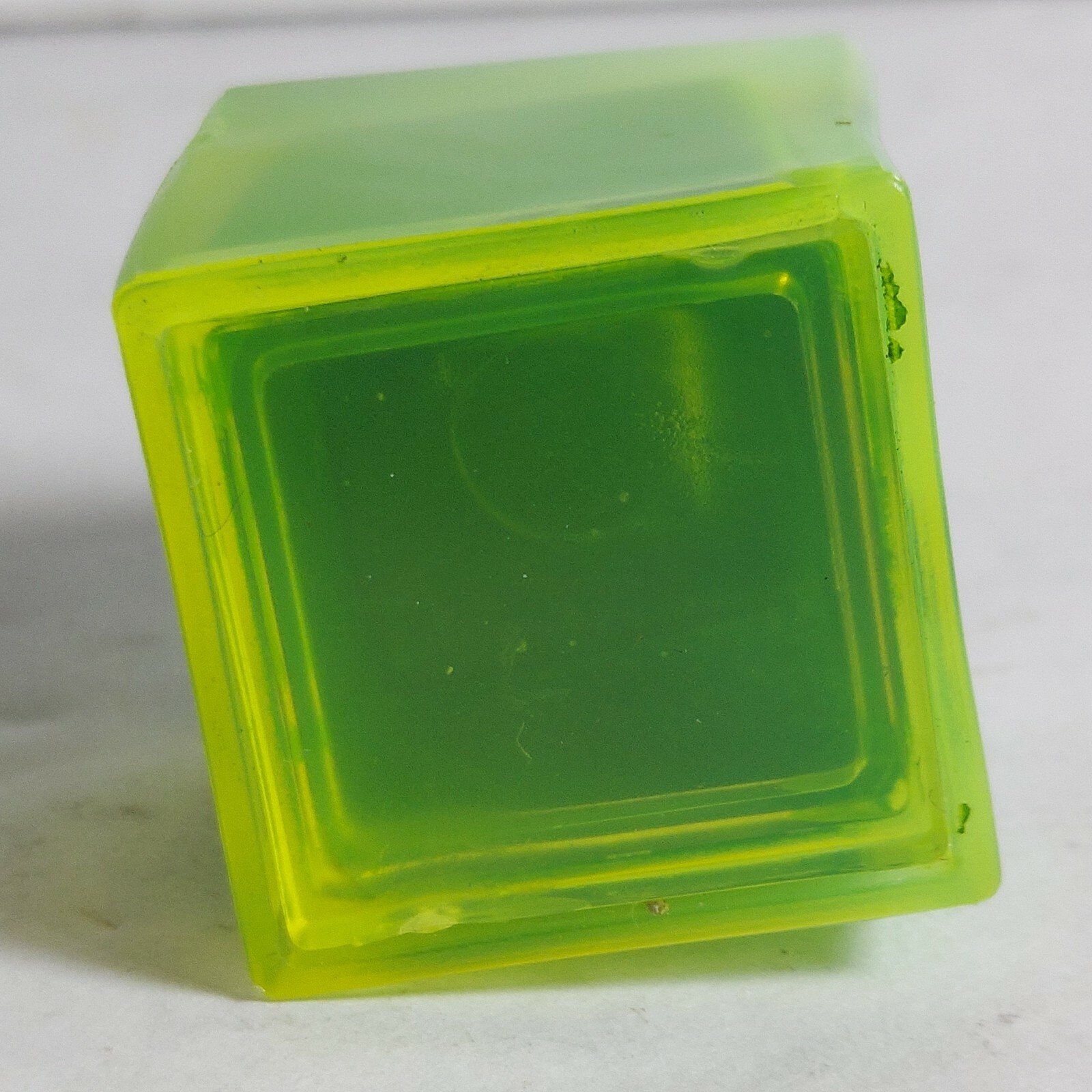 Minecraft Mini-Figures Netherrack Series #3 1&Prime; Slime Cube Figure Mojang