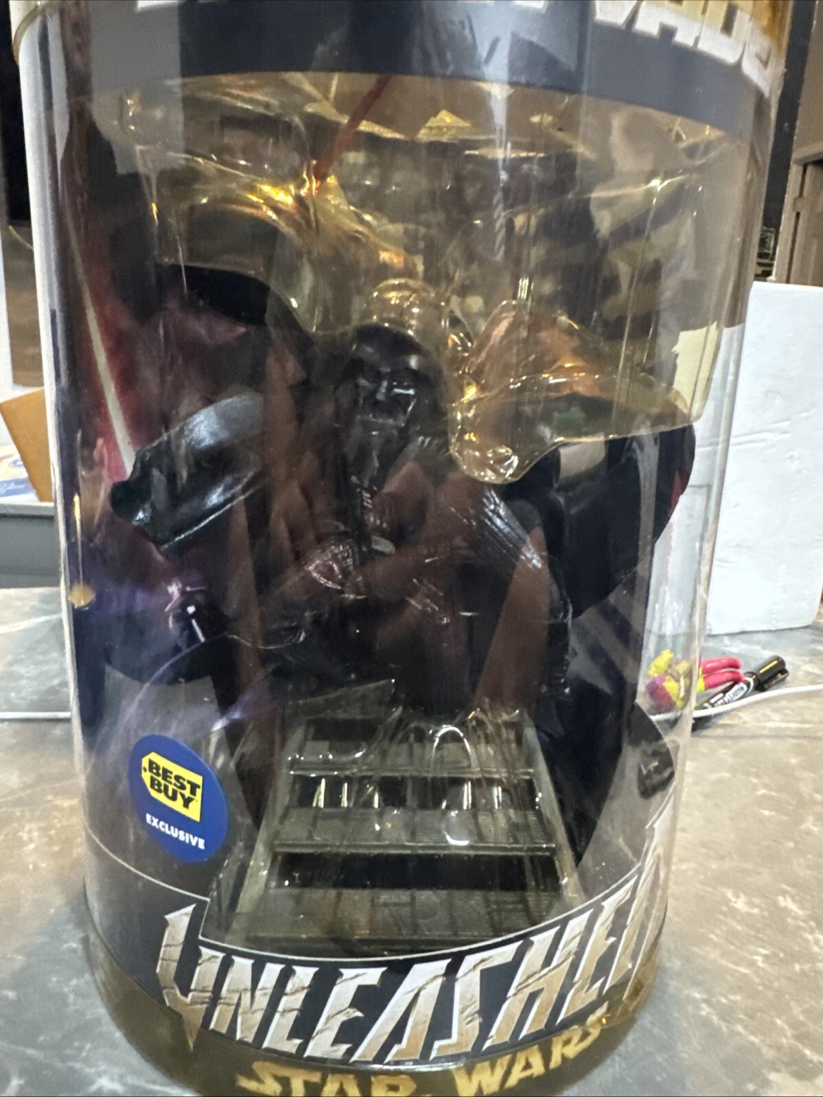 2005 Star Wars Unleashed DARTH VADER Action Figure Tube Shell Damaged Top