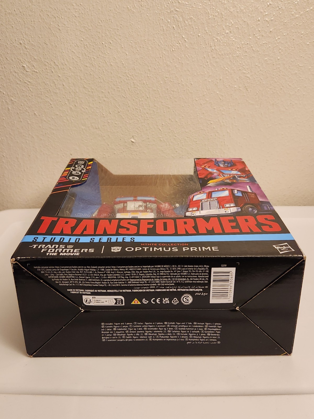 New, Open Box Transformers SS86 MTMTE Optimus Prime Battle Damage Studio Series