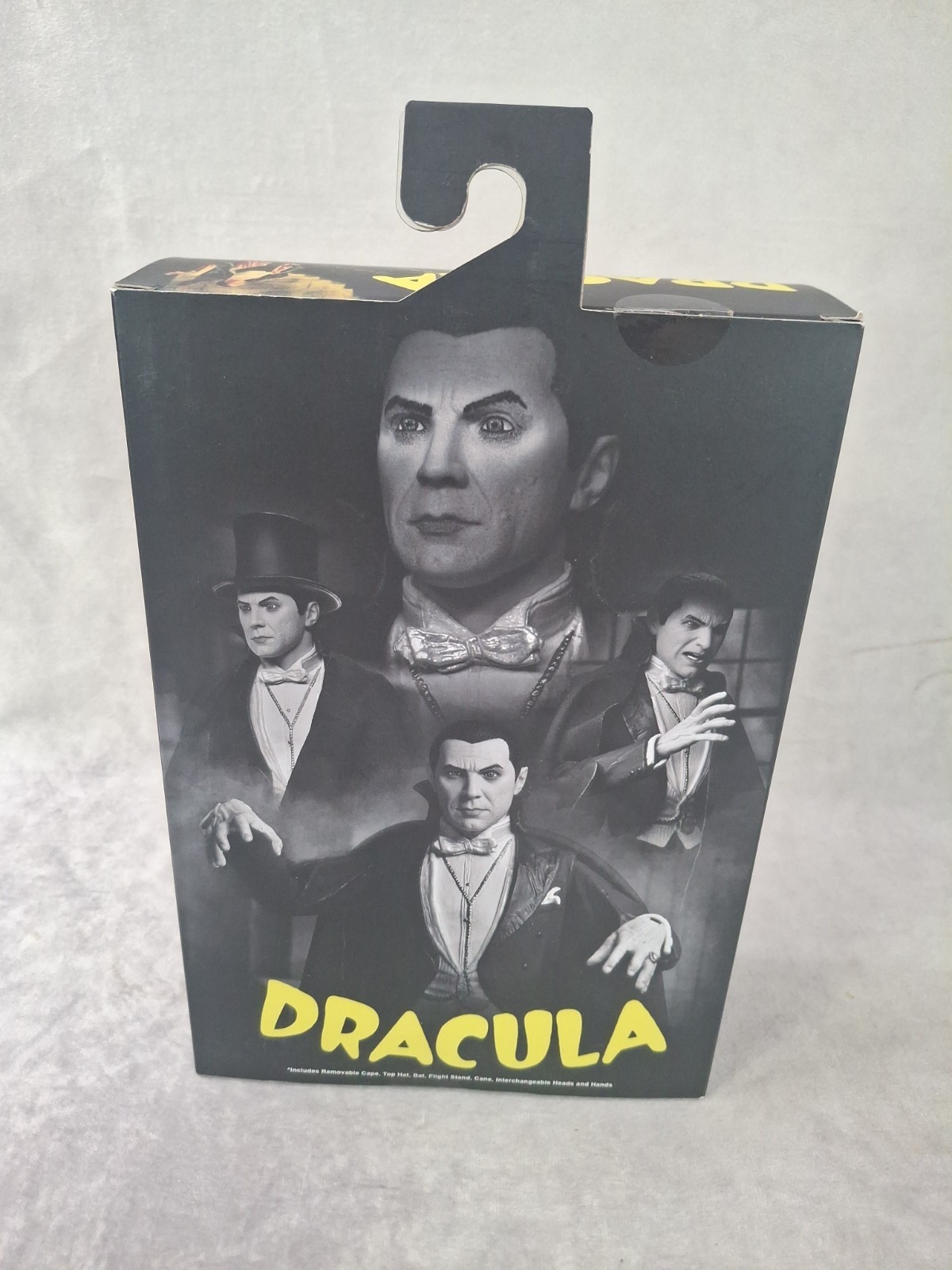 NECA Universal Monsters – Ultimate Dracula 7&Prime; Action Figure