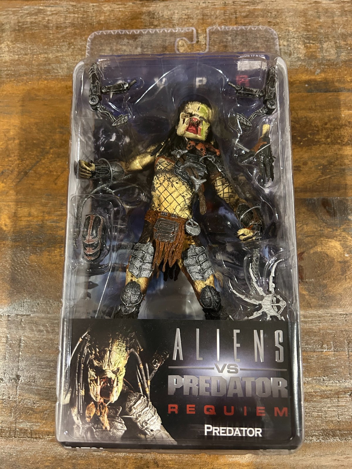 NECA AVP Alien Vs. Predator Requiem MISB PREDATOR UnMasked New Sealed 8 in.
