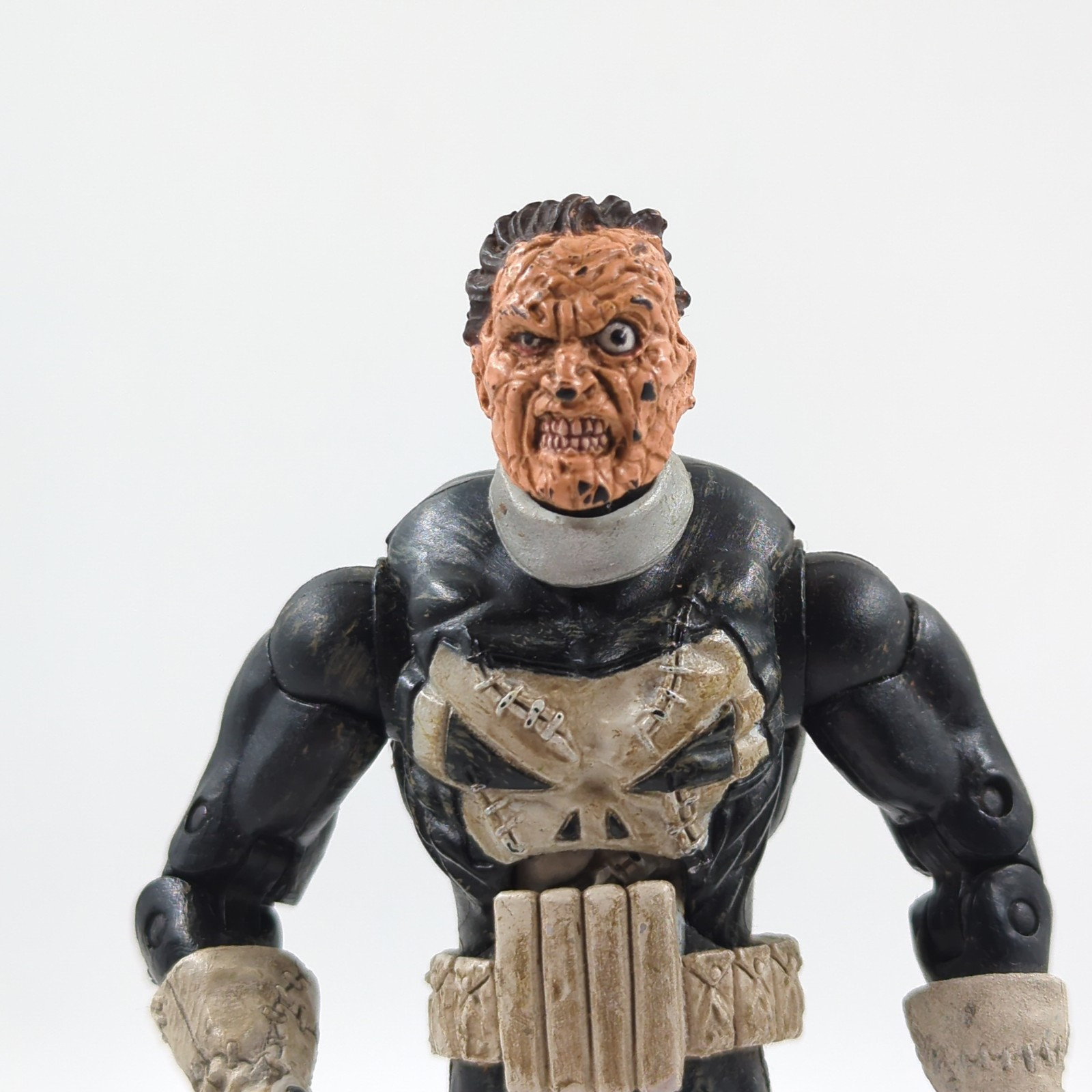 Jigsaw Marvel Legends Face Off Series Action Figure vs The Punisher Toybiz