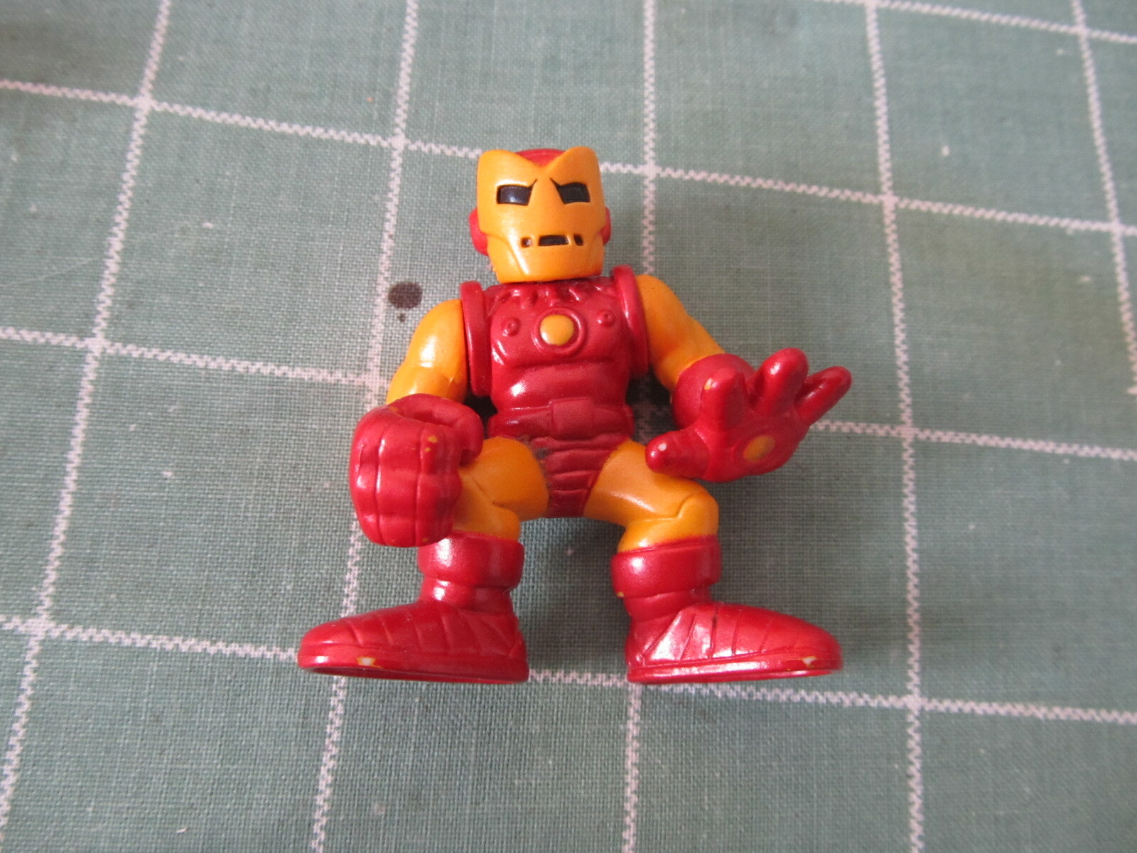 Marvel Super Hero Squad Iron Man red & yellow