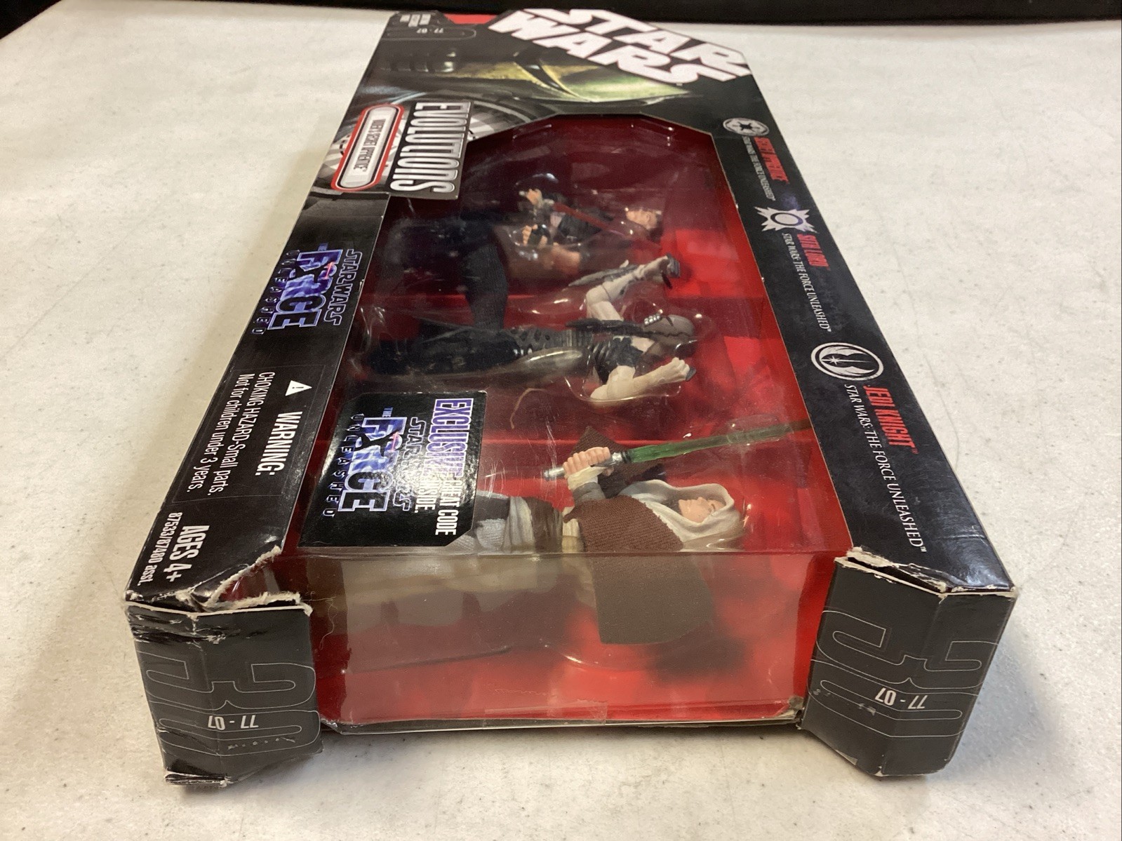 Hasbro Star Wars The Force Unleashed Evolution Vader&rsquo;s Secret Apprentice Action