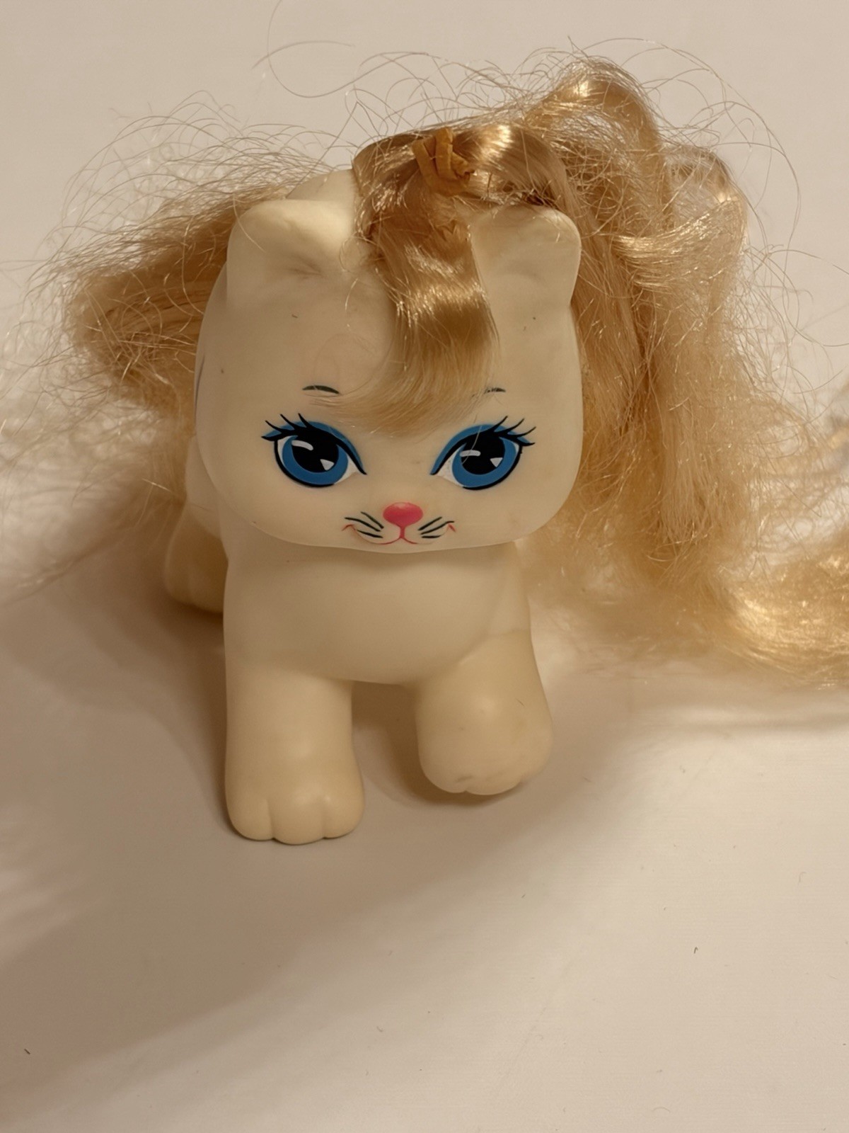Mattel Vintage White Little Pretty Kitty, 1989. Frosty Fur Ice Cream Cone