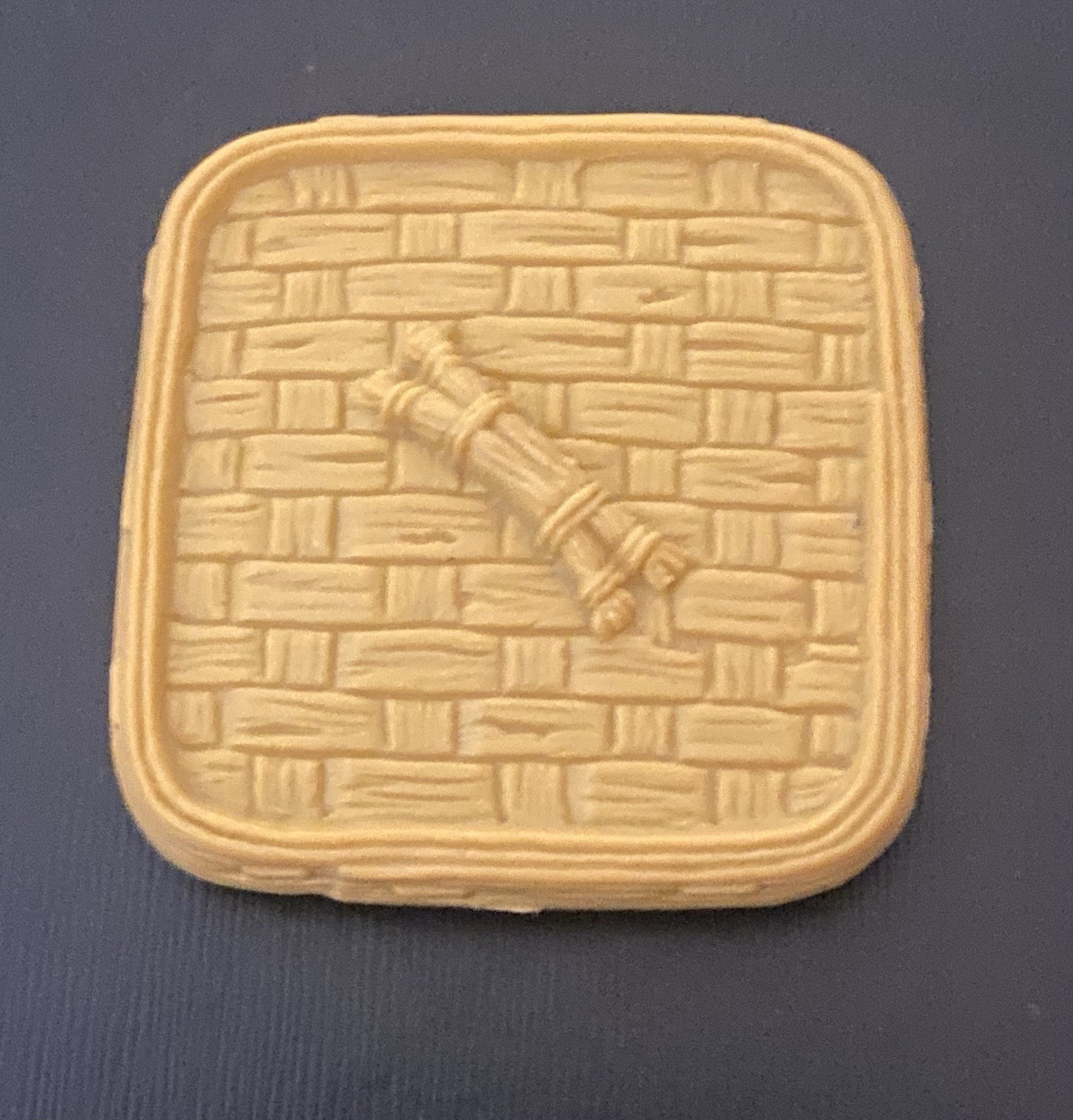 Vintage 1982 Kenner Indiana Jones ROTLA Streets of Cairo SQUARE BASKET LID Part