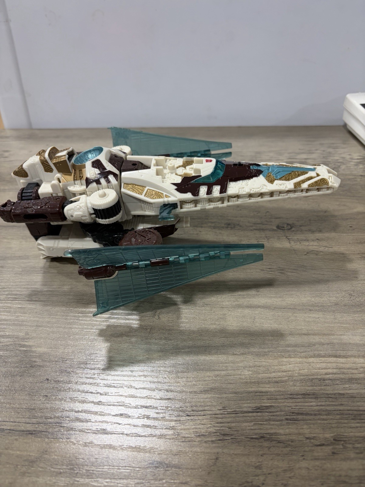 Hasbro Vector Prime Voyager Class Transformers Legacy United