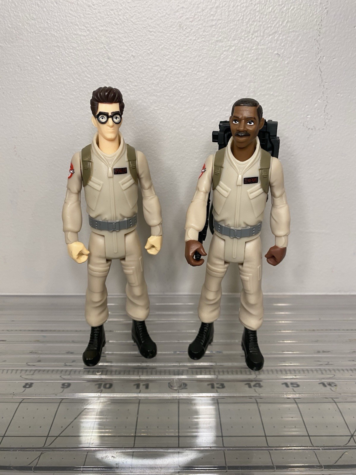 Ghostbusters Egon Spengler + Winston Zeddemore With Proton Pack Action Figures